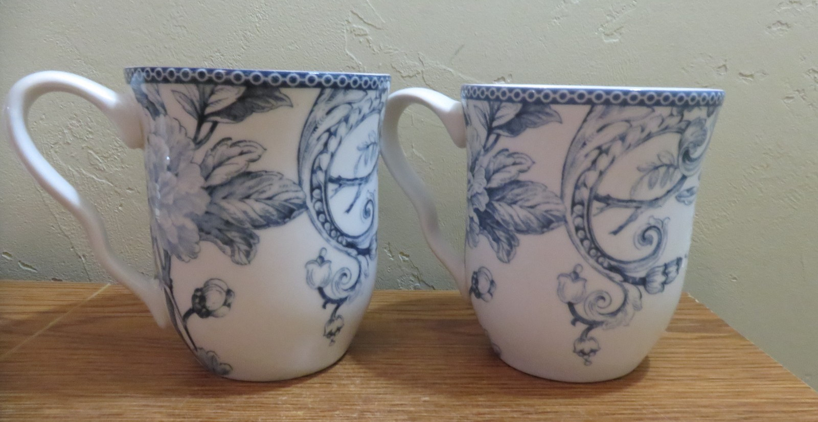 Adelaide Blue & White 222 Fifth Cup Tea Birds Floral Coffee Mug