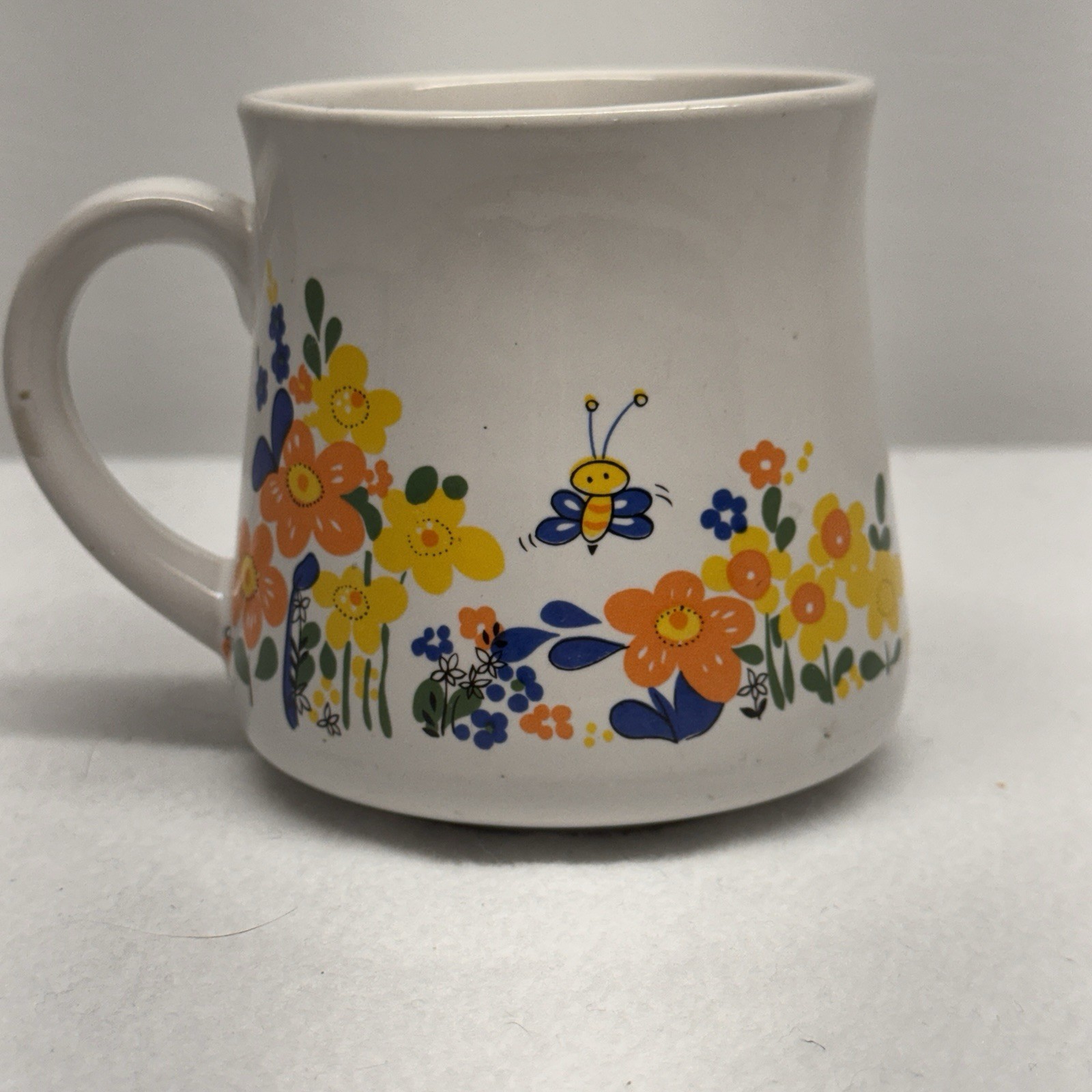 Unbranded Sisters Floral Coffee Mug Women OS White Retro Bumblebee Cottagecore