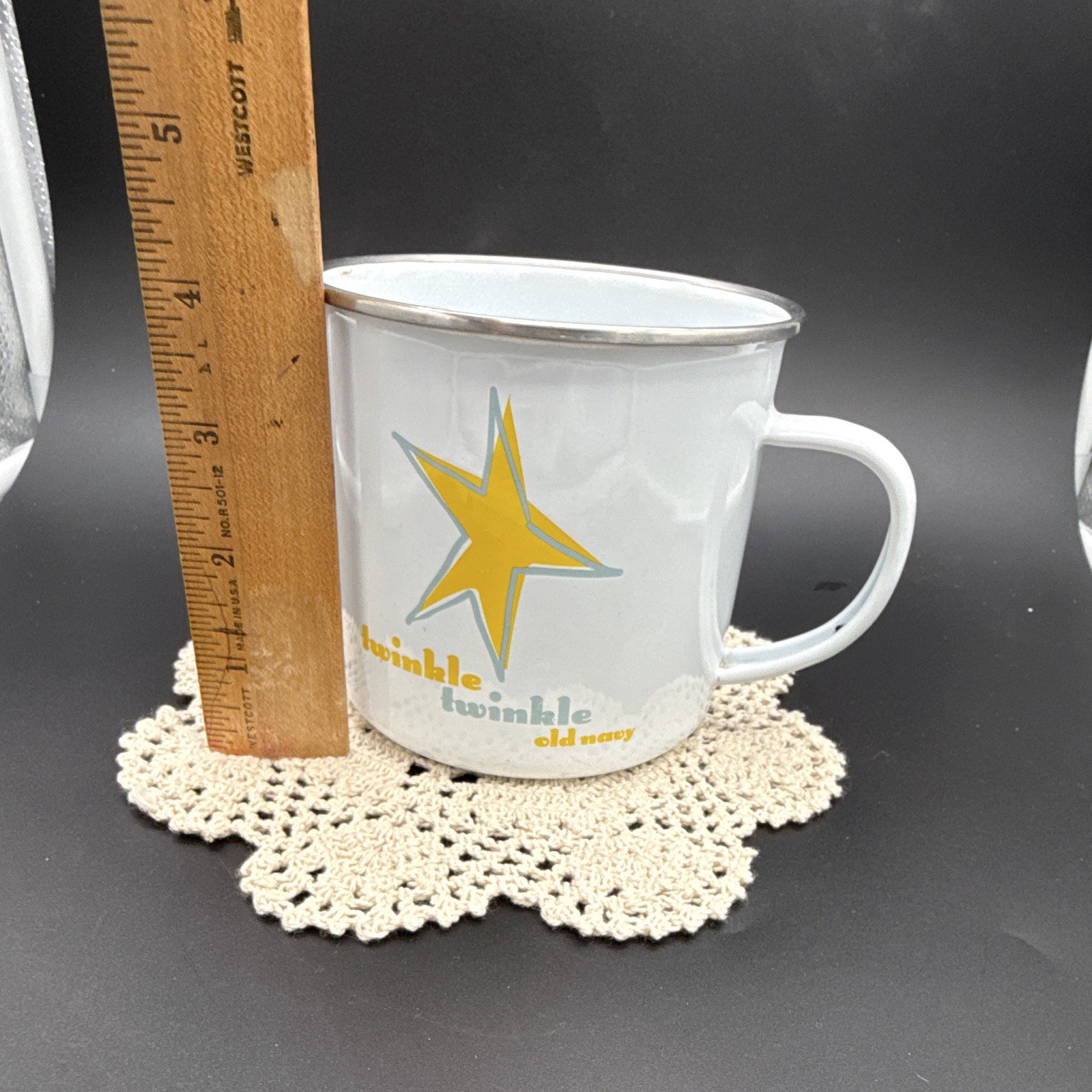 Old Navy Enamel Metal Coffee Mug 12 fl oz White Yellow Star Twinkle Twinkle