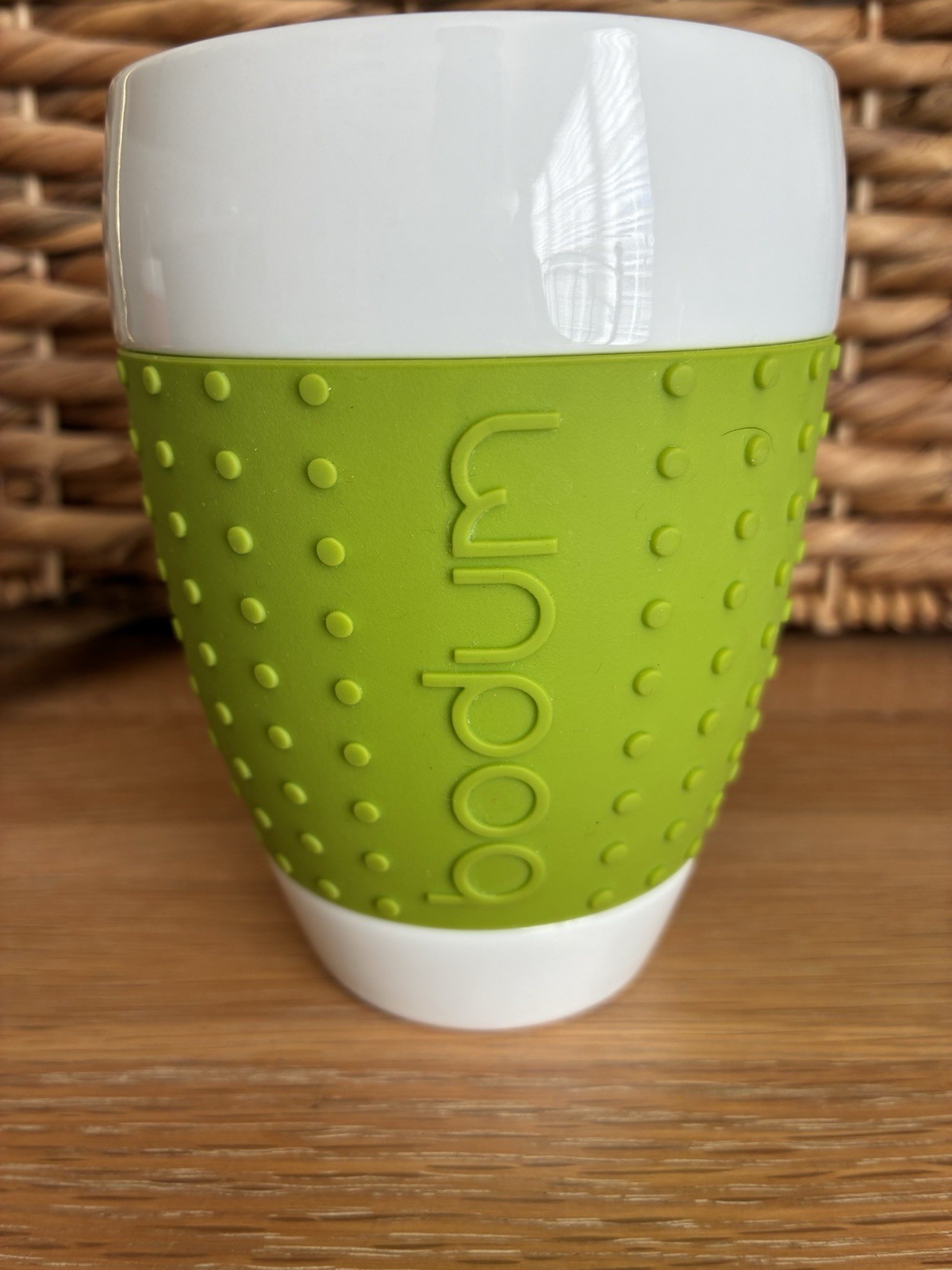 1 BODUM Pavina 12oz White Porcelain Cup Green Dotted Silicone Grip 4.5″ Tall EUC