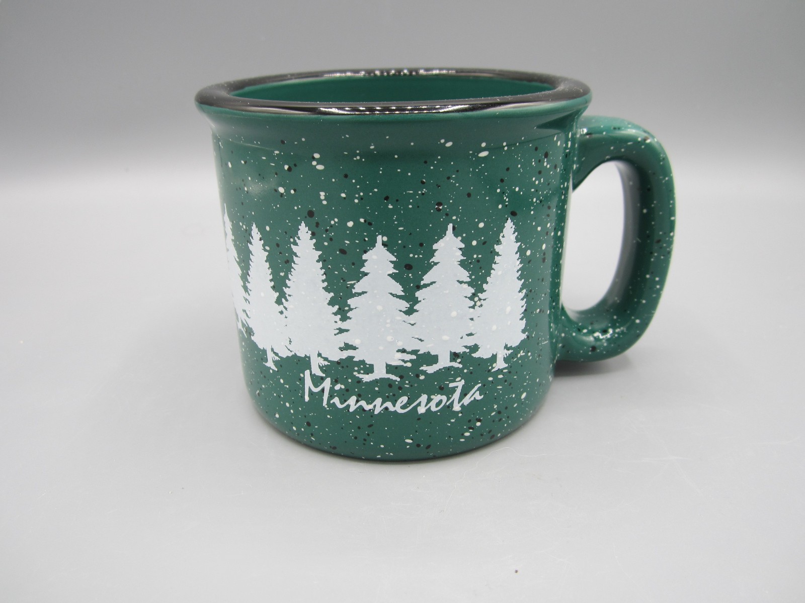 Unbranded Minnesota Green with Speckled Pine Trees Tea Coffee Mug 14 oz. (307)