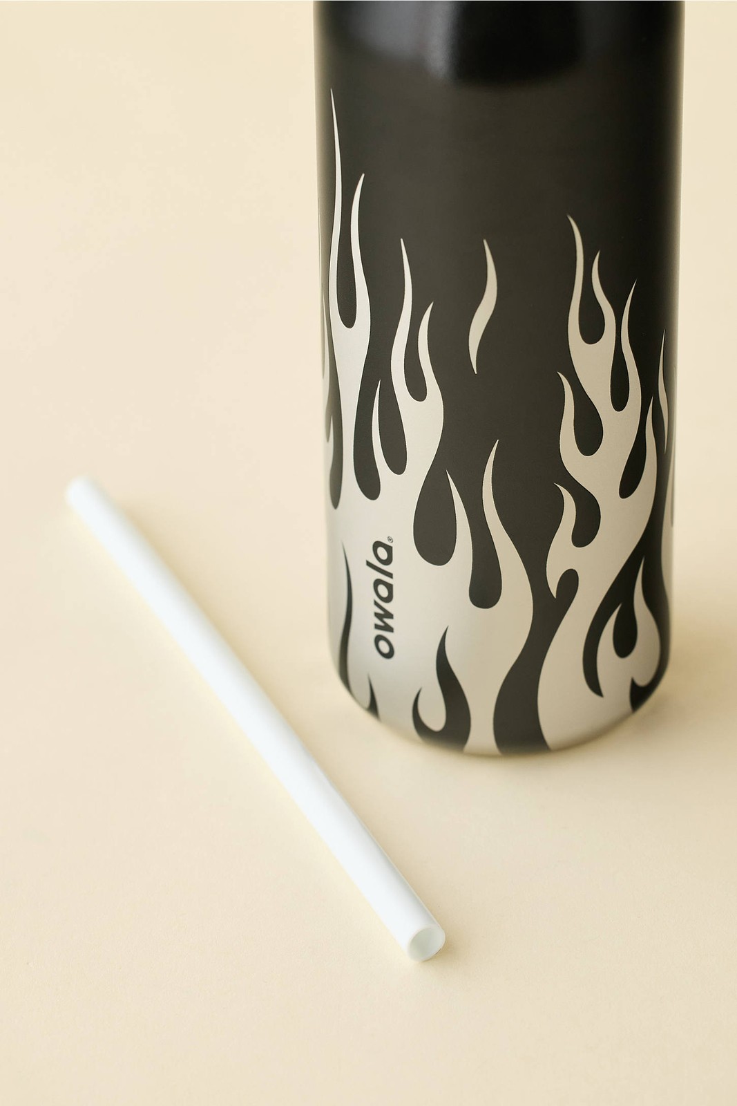 Owala UO Exclusive Chrome Inferno FreeSip 32 oz Water Bottle