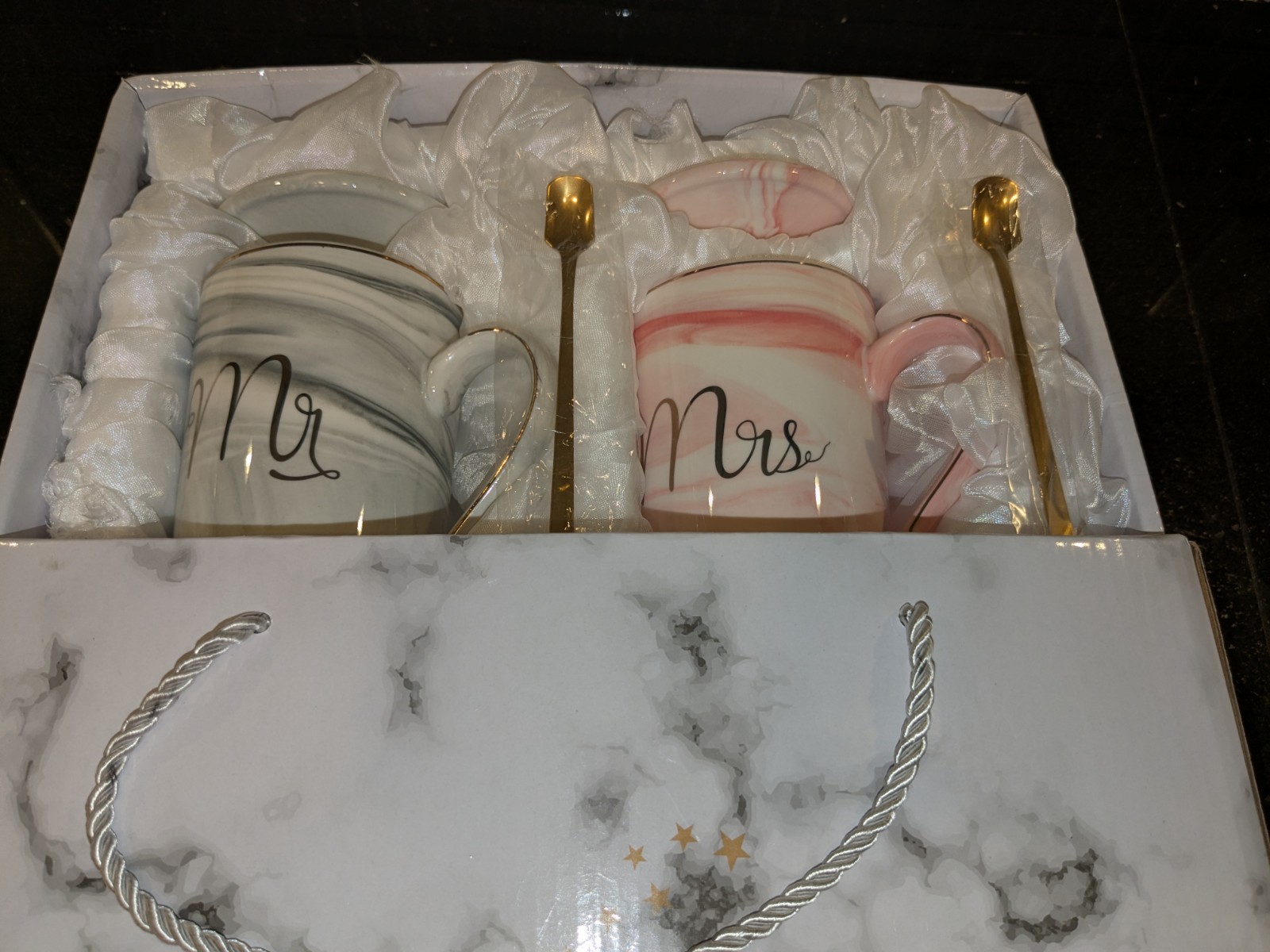 Mr & Mrs Coffee Tea Mugs Gift Set Wedding Anniversary Couples Valentine Gift