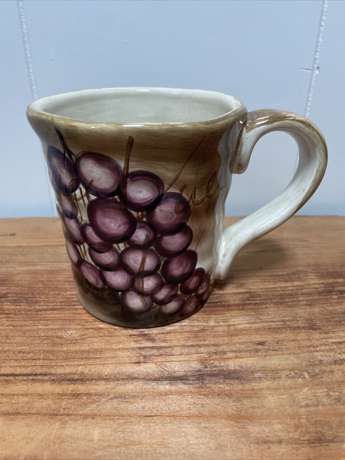 S/4 Tabletop Gallery Fruition Hand Painted Grape & Pear Pattern Jumbo Mugs