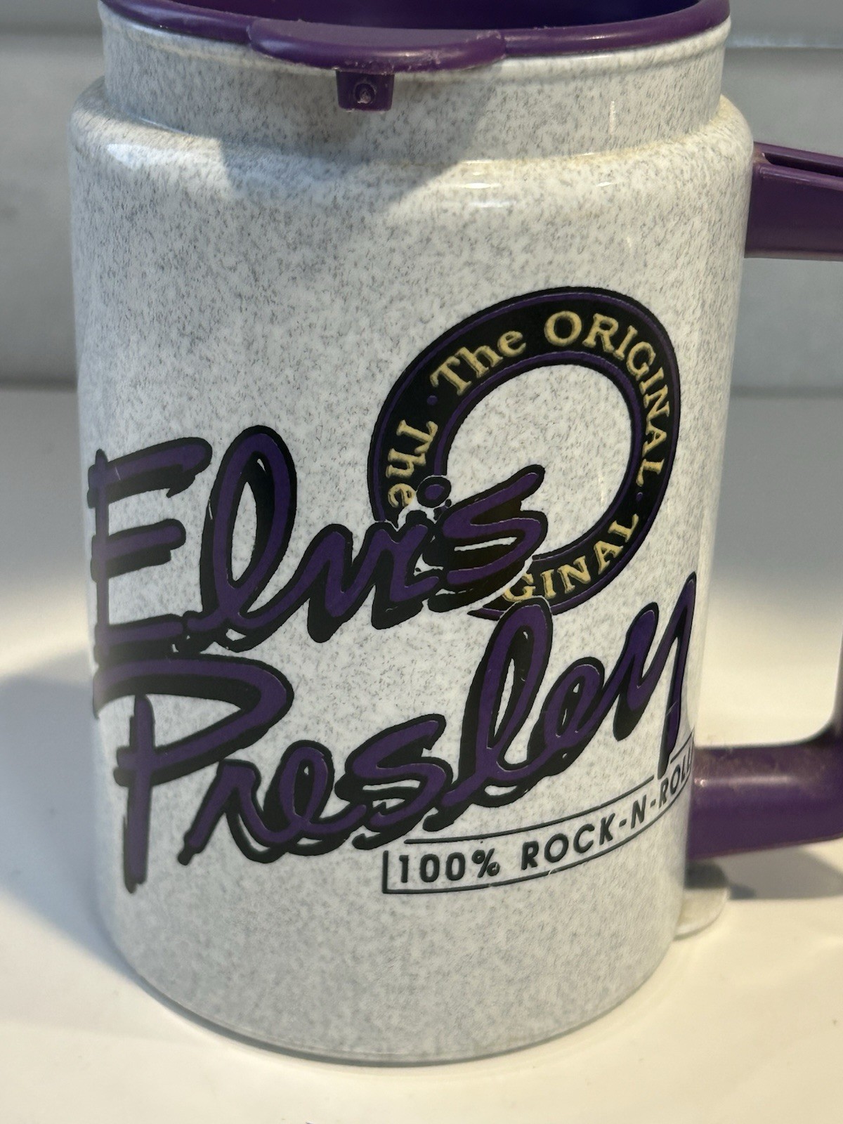 ELVIS PRESLEY TRAVEL MUG TCB 100% ROCK N ROLL PLASTIC W LID 1993