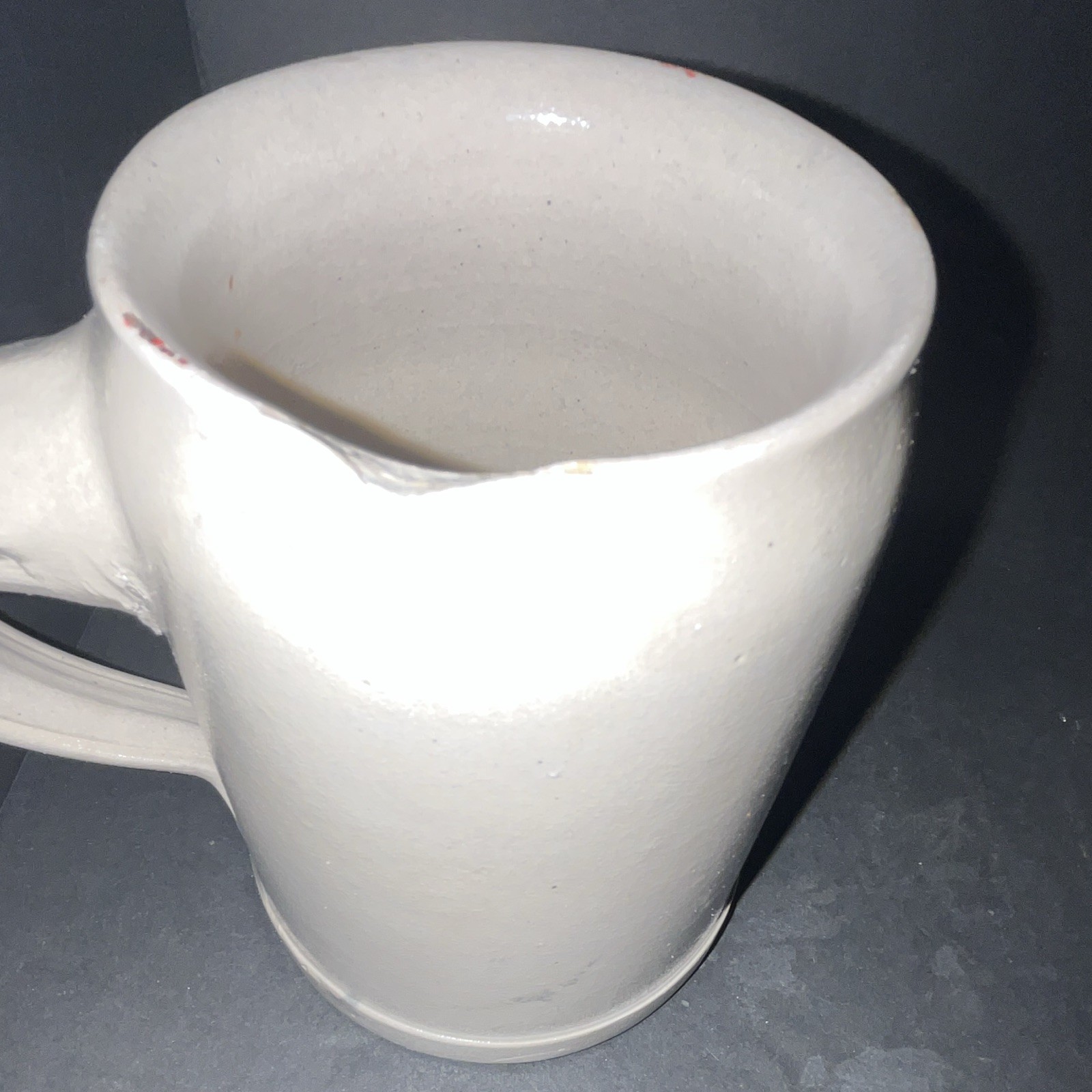 Amelia Earhart Oktoberfest 0.5L White Ceramic Beer Mug Stein Blue Text