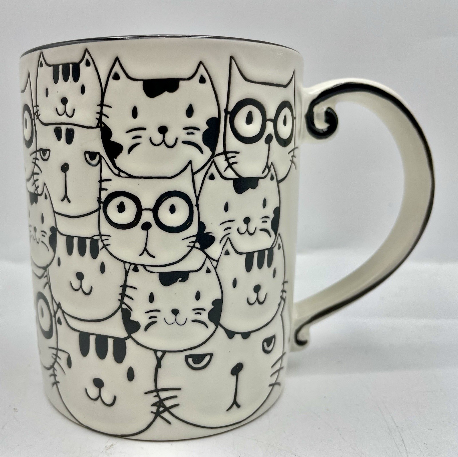 2018 SPECTRUM DESIGNZ CERAMIC CAT FACES EMBOSSED COFFEE MUG CUP 16oz Black White