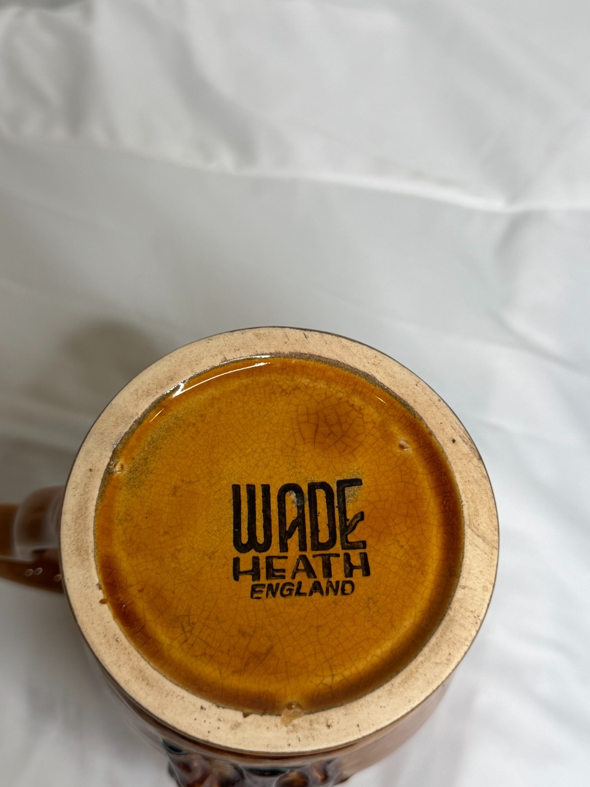 Wade Heath England Relief Mug – Vintage Brown Glaze – Man & Dog Scene – Crackle