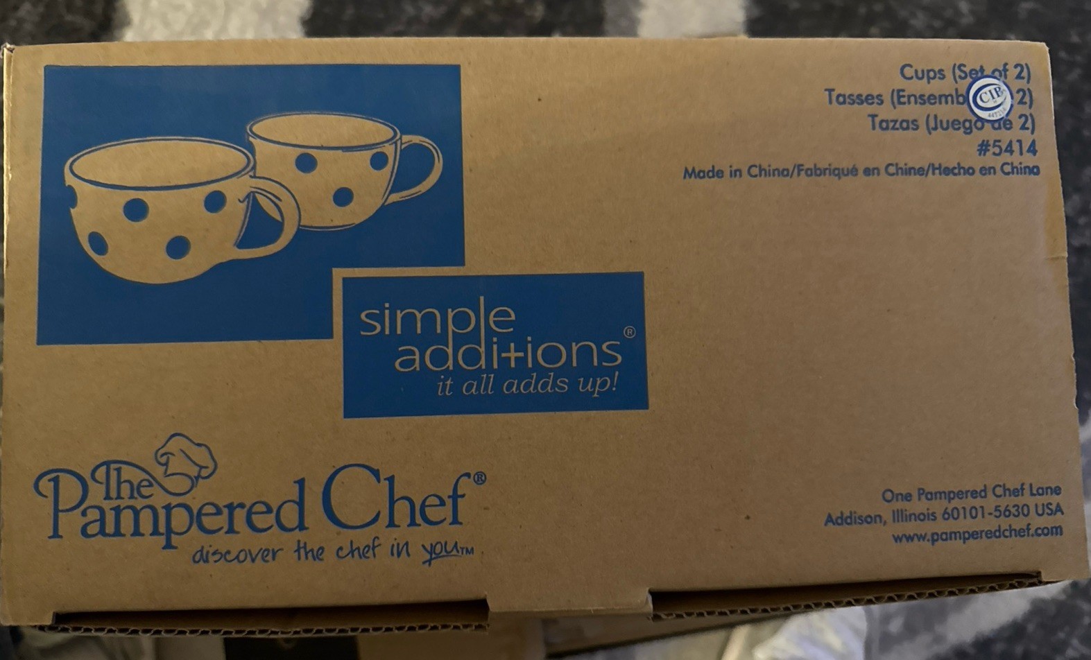 Pampered Chef Simple Additions Dots Set of 2 Oversized Coffee Mugs NiB #1977
