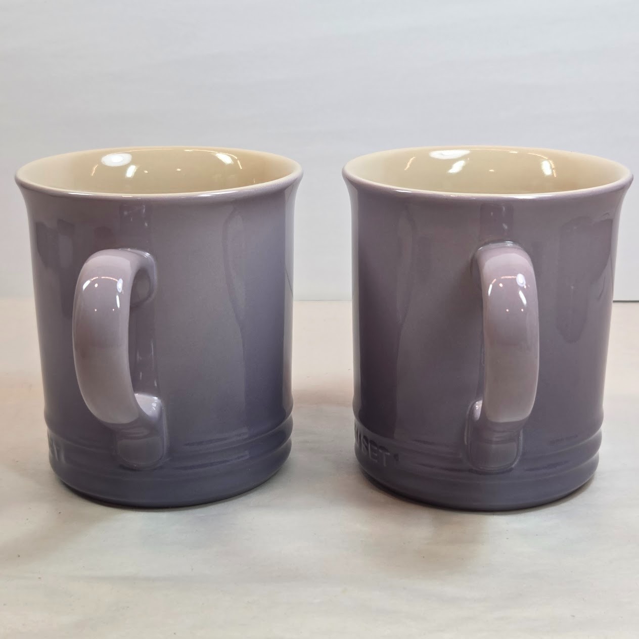 Le Creuset Vancouver Mug Set of 2 Bluebell Purple 14 oz Provence Cream Inner NWT