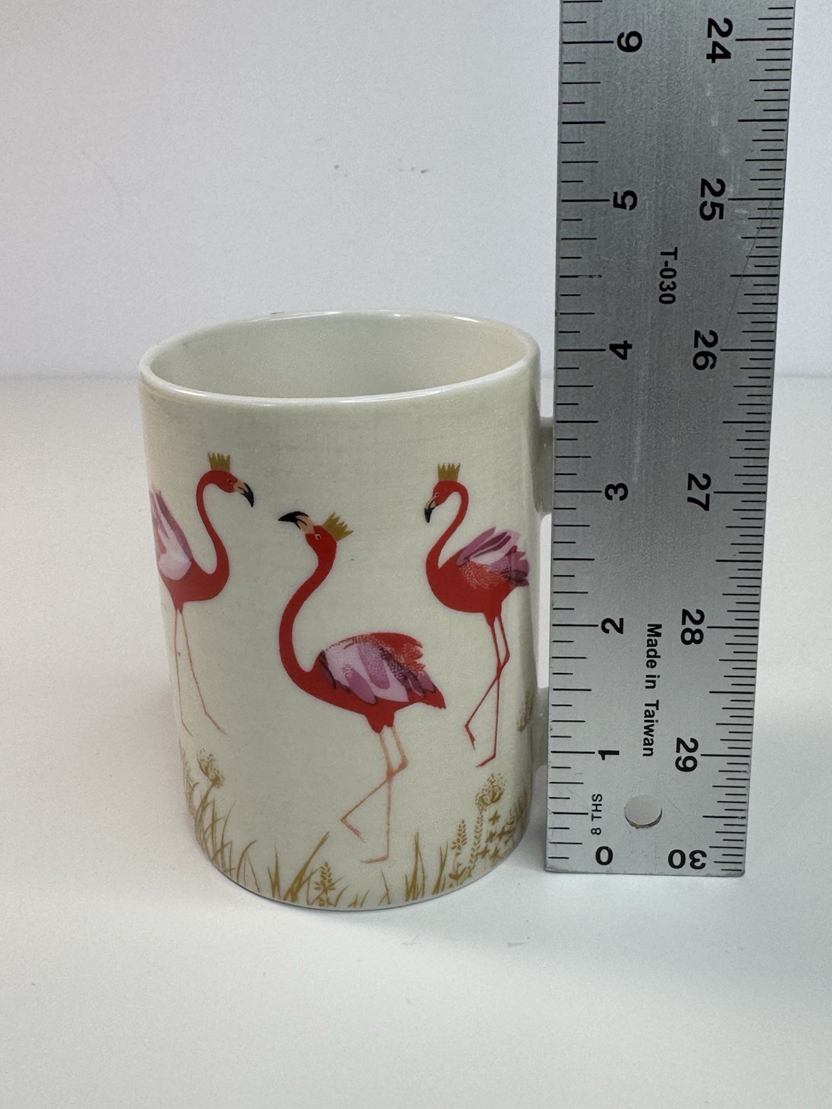 Ceramic Coffee Mug White Pink Red Flamingo Decorated 12 fl oz 1pc