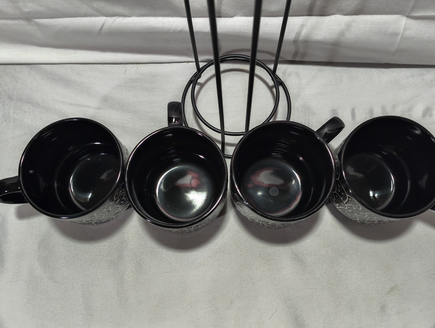 SH Home Stackable Mugs W/Tower Black & White Halloween Ghosts 4 Cups