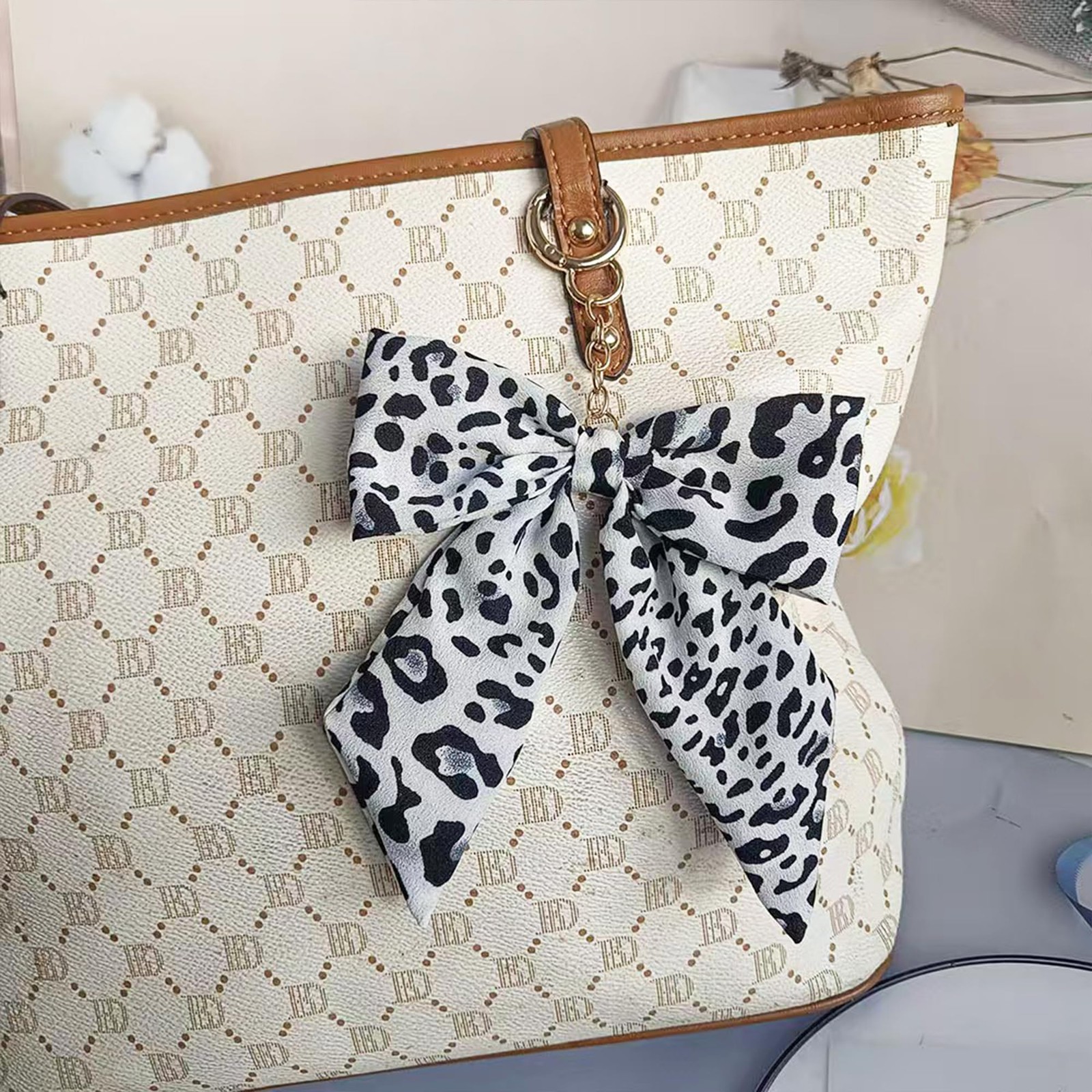 Fuerxy Leopard Print Bow Bag Charm for Purse Handbags Medium, Brown