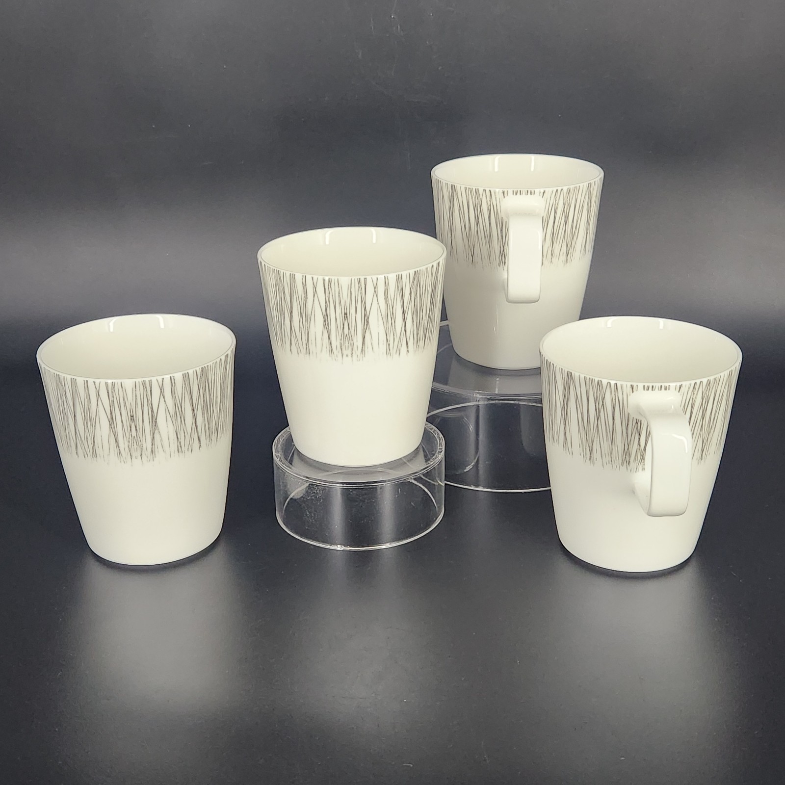 Set of 4 Crate & Barrel “Ito” Coffee Mugs White Black Abstract Line Pattern 4″ T