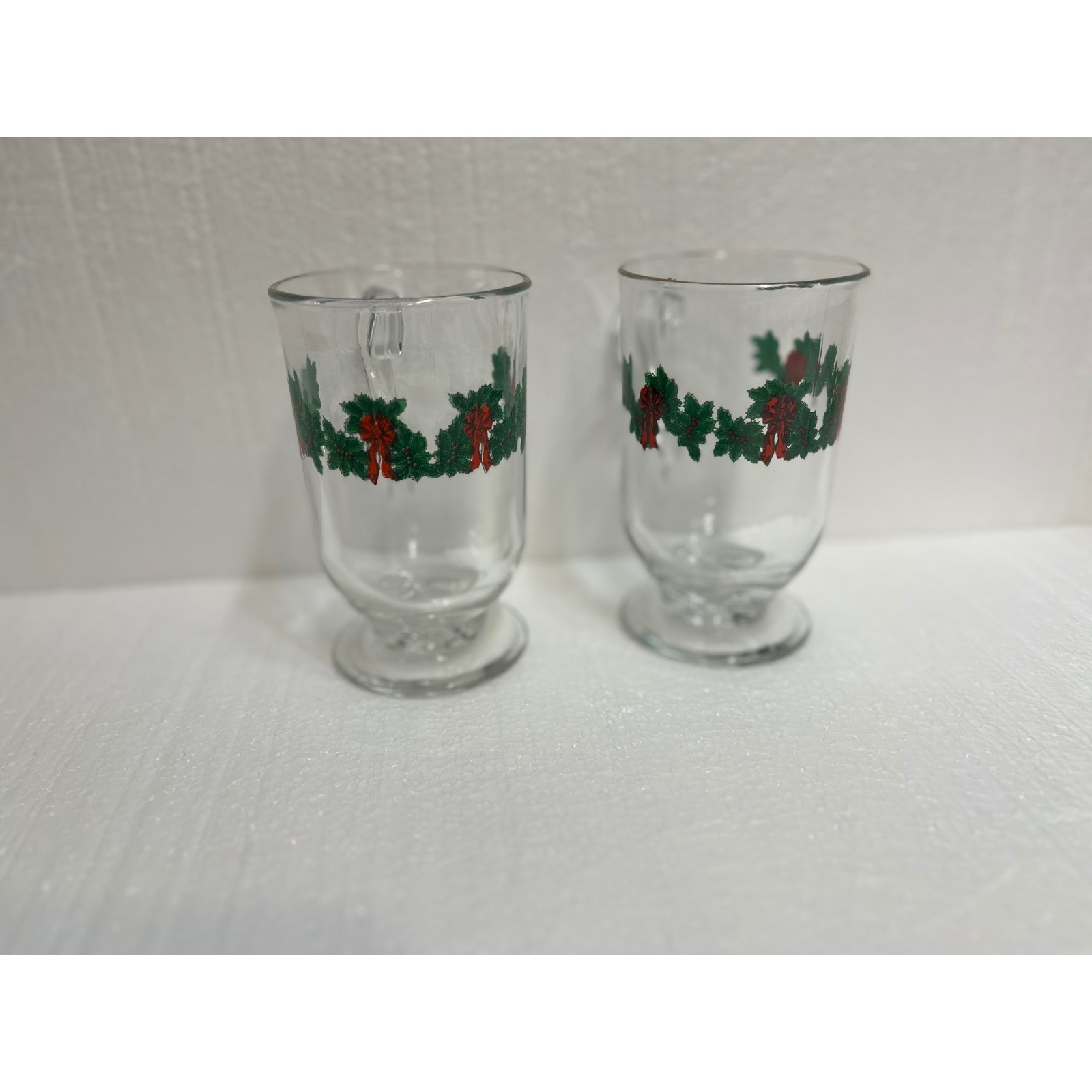 Set of 2 Clear Glass Footed Mugs Holly Berry Christmas Holiday Drinkware
