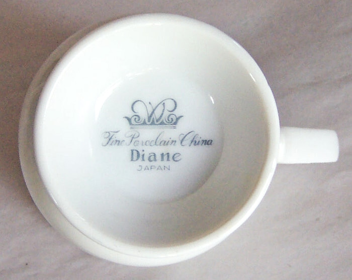 Wade “DIANE” FOOTED COFFEE MUG, Blue Flowers, Tan Scrolls, Silver Trim, Japan