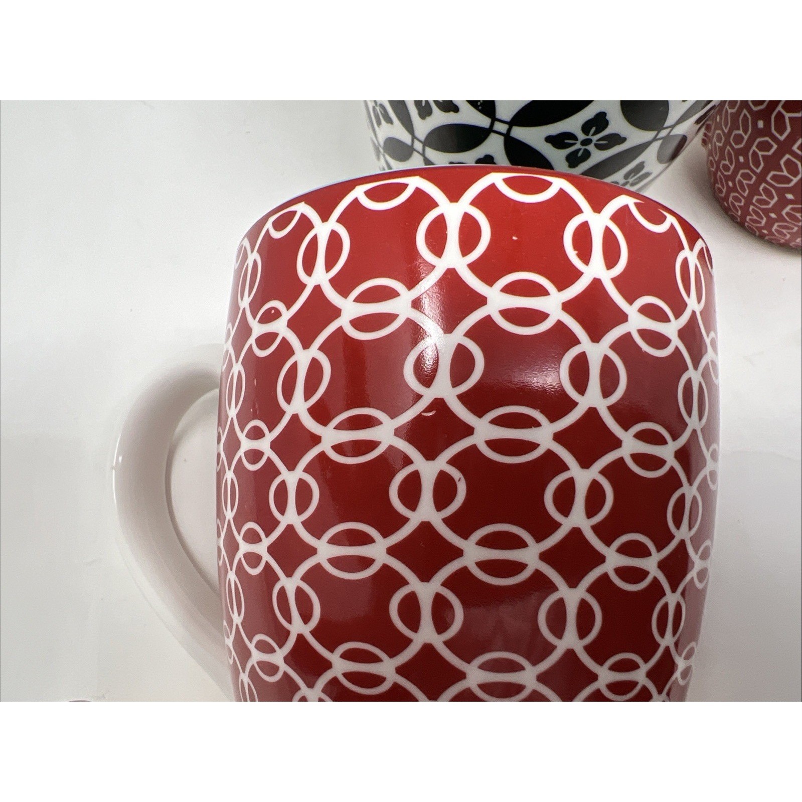 Dowan Vibrant Color Design 3 Mugs Large 19 oz For Coffee Or Cocoa Red Blue Yello