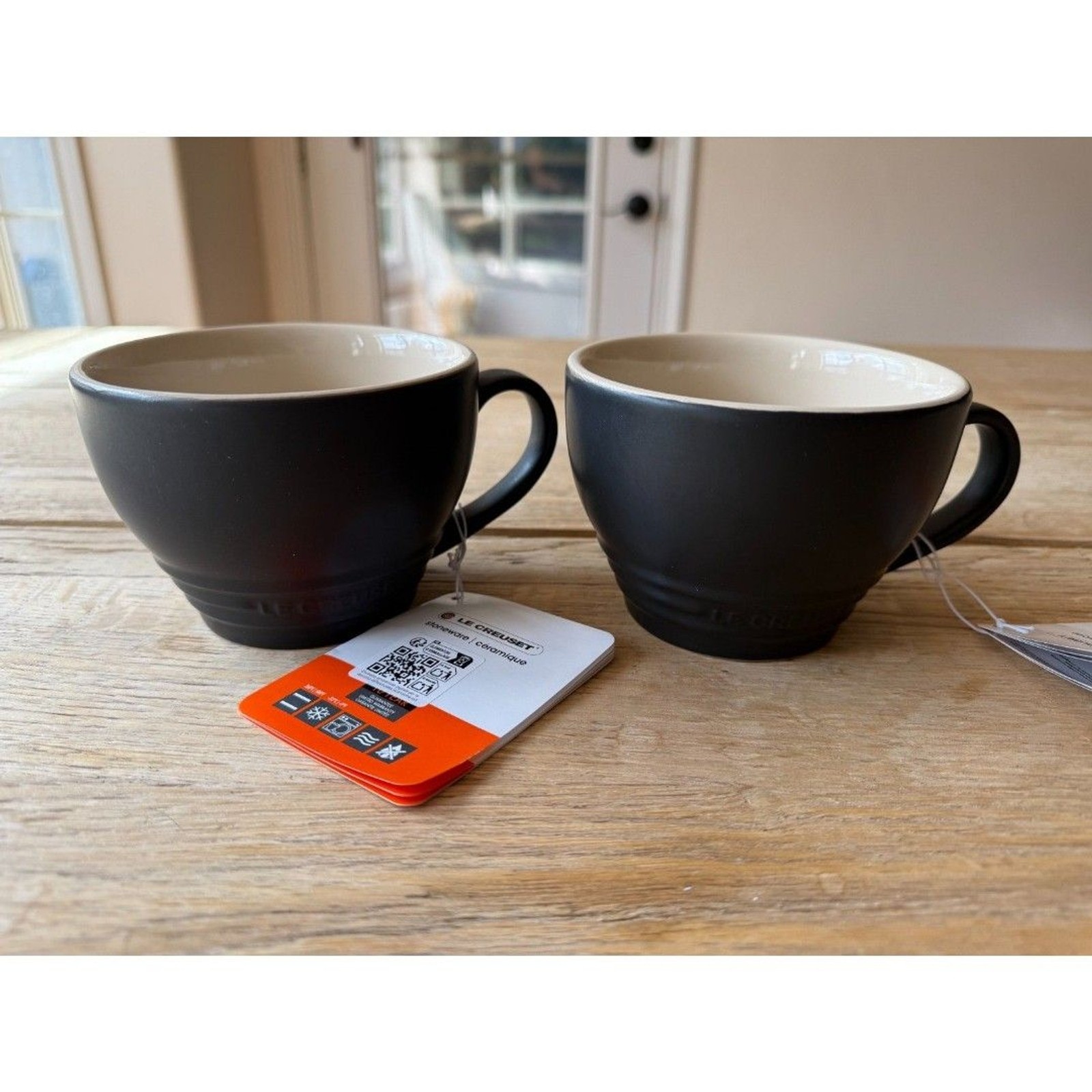 Le Creuset Stoneware 2 Bistro Mug Giant Cappuccino 14 oz Licorice Matt Black NEW