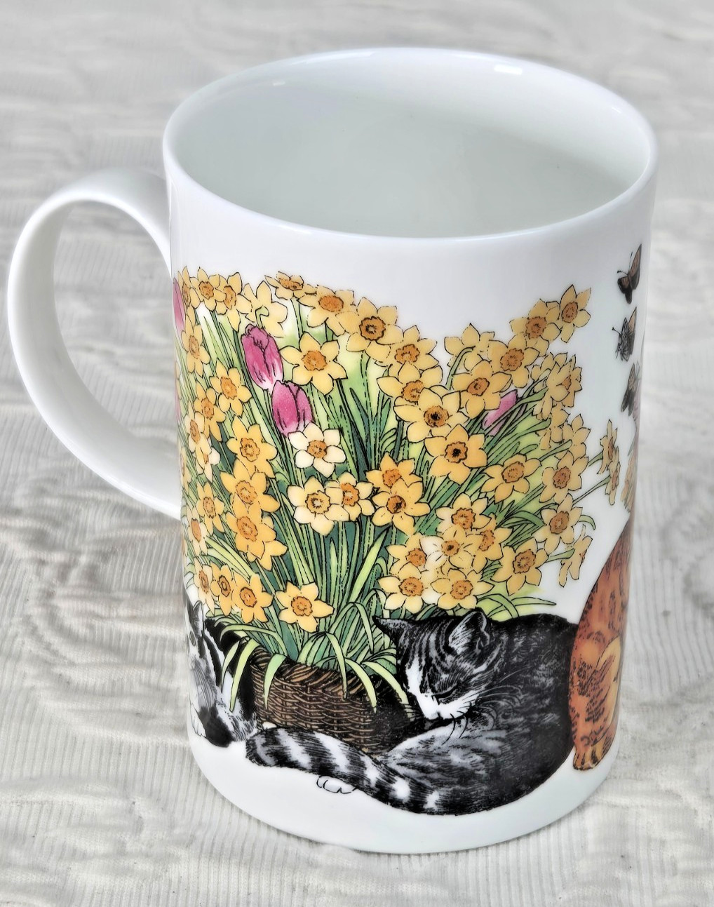 Dunoon Sophisticats Sue Scullard Set of 6 Bone China Mugs; CAT09