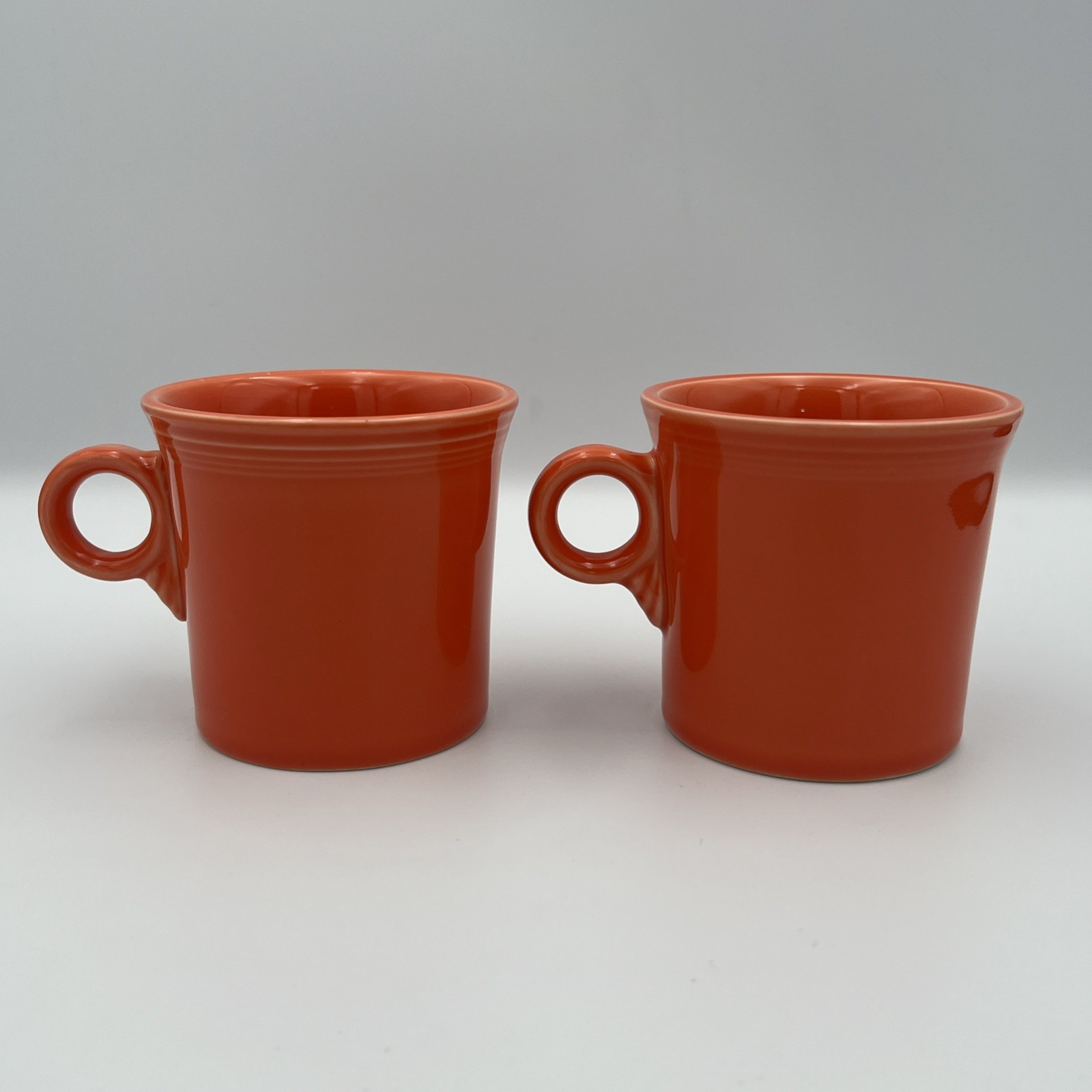 ❤️ 2 Fiesta Poppy Red Orange 10 oz Mugs Ring Handle Homer Laughlin Fiestaware