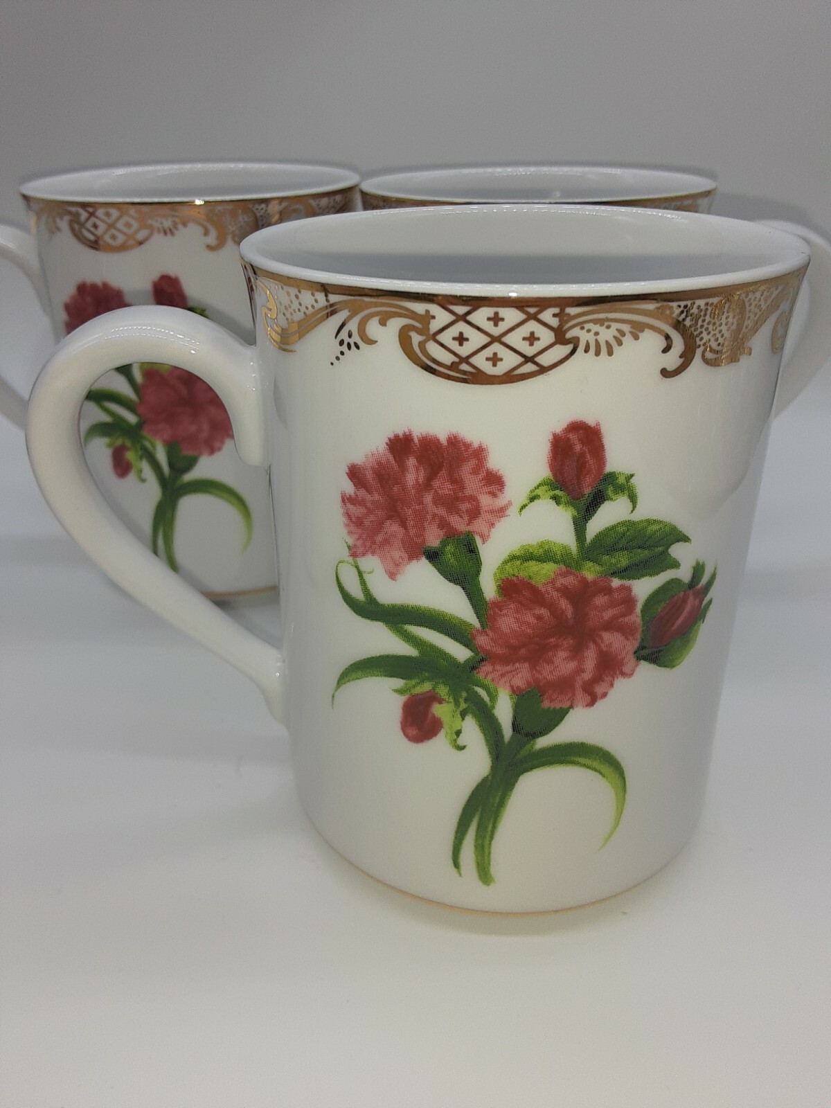 (Set of 4) Savinio Designs Porcelain Fleur De Rouge Mugs Gold Accents Red Flower