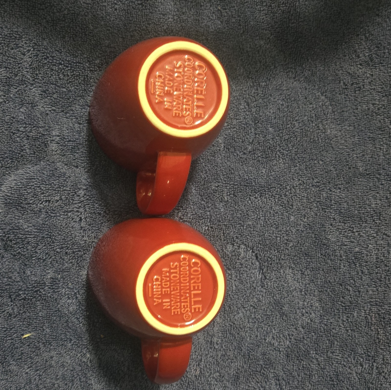 Corelle Coordinates Stoneware Red Decorated Coffee Mugs 10 oz Set of 2