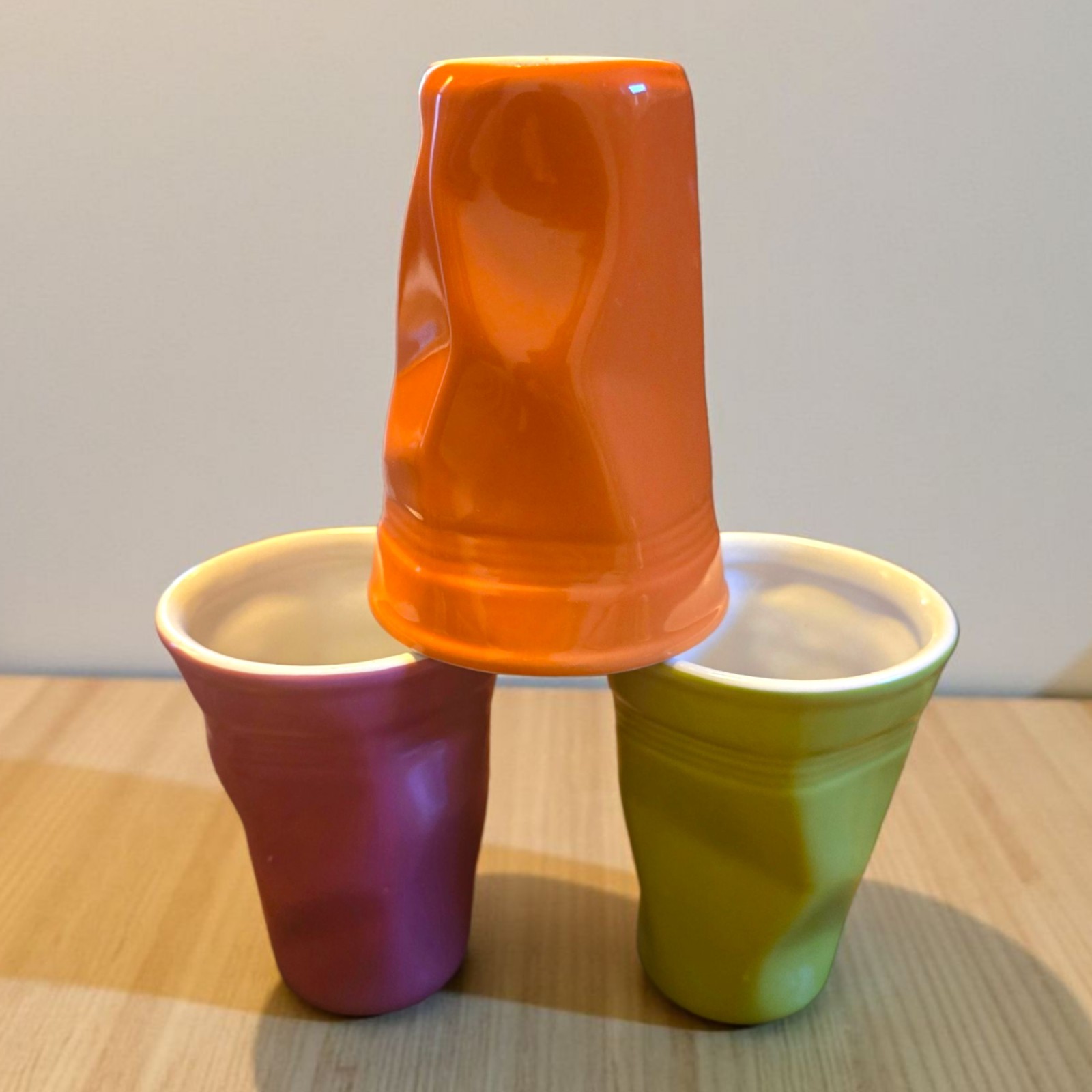 3 Porcelain Crumpled Crush 9 Oz Cup Mug Tumbler Set Green Orange Purple 4.5″
