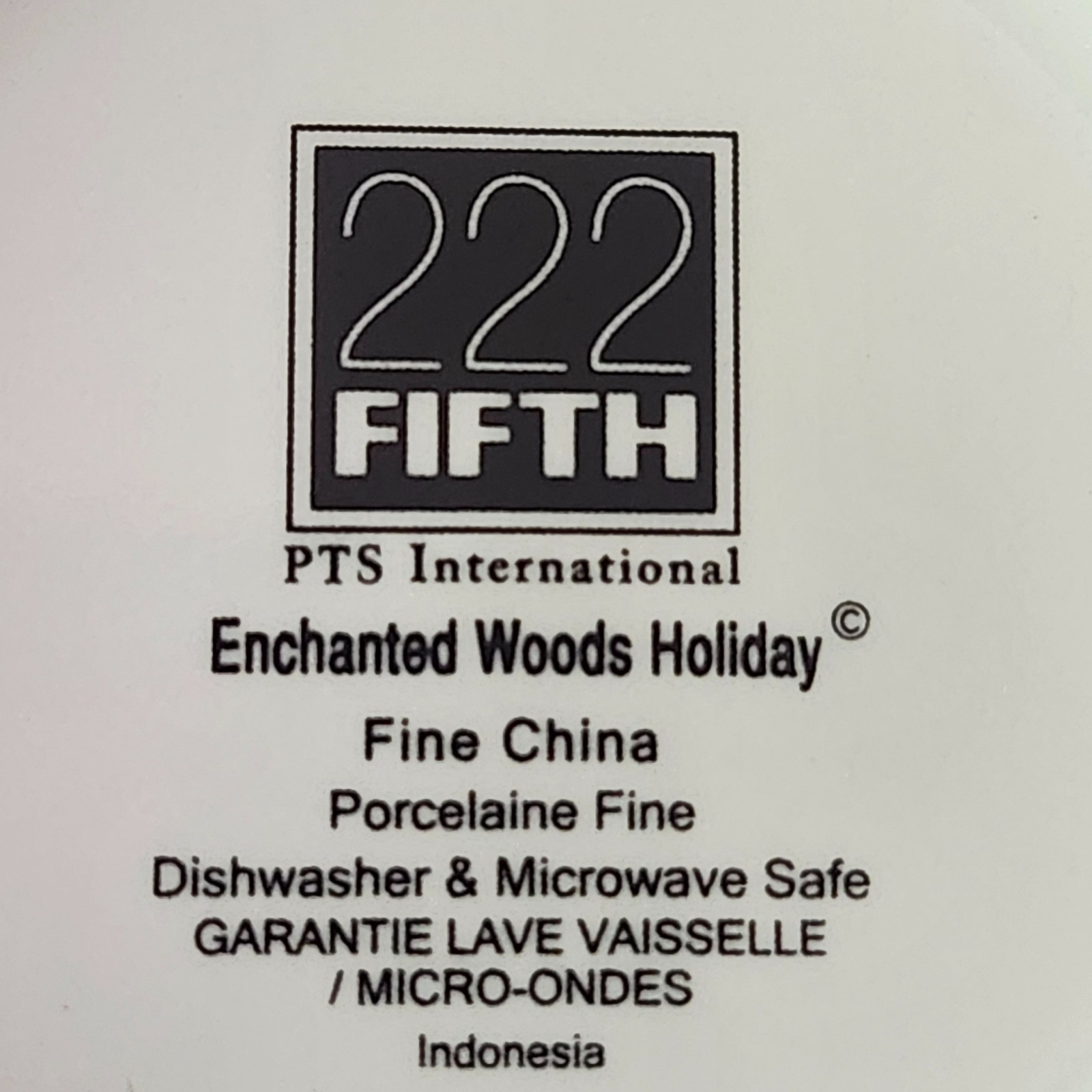 222 Fifth PTS Int Enchanted Woods Mug Owl Christmas Holiday Fine China Jumbo EUC