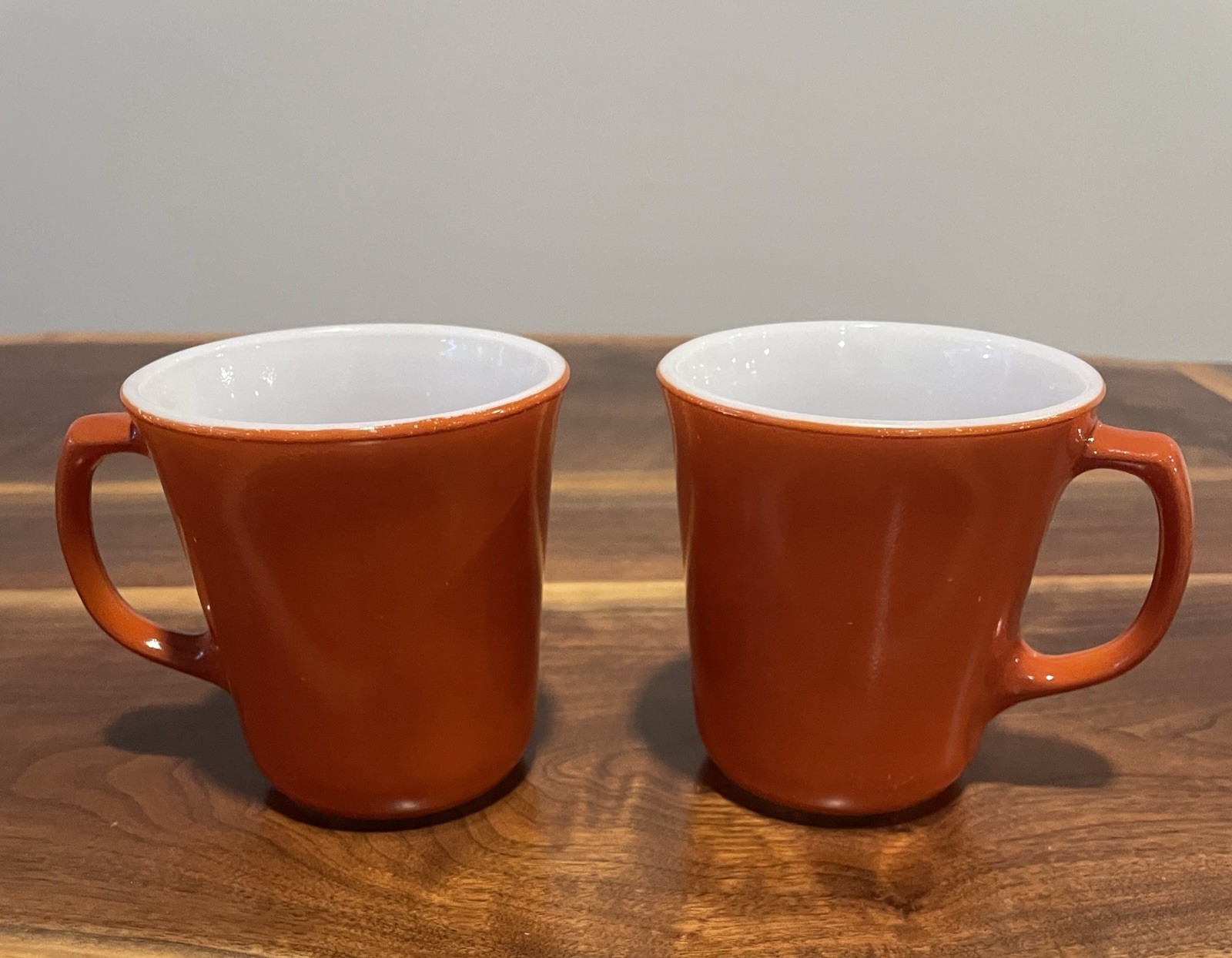 CorningWare Vintage Orange White Glass Coffee Mugs Set of 2 8 fl oz Decorated