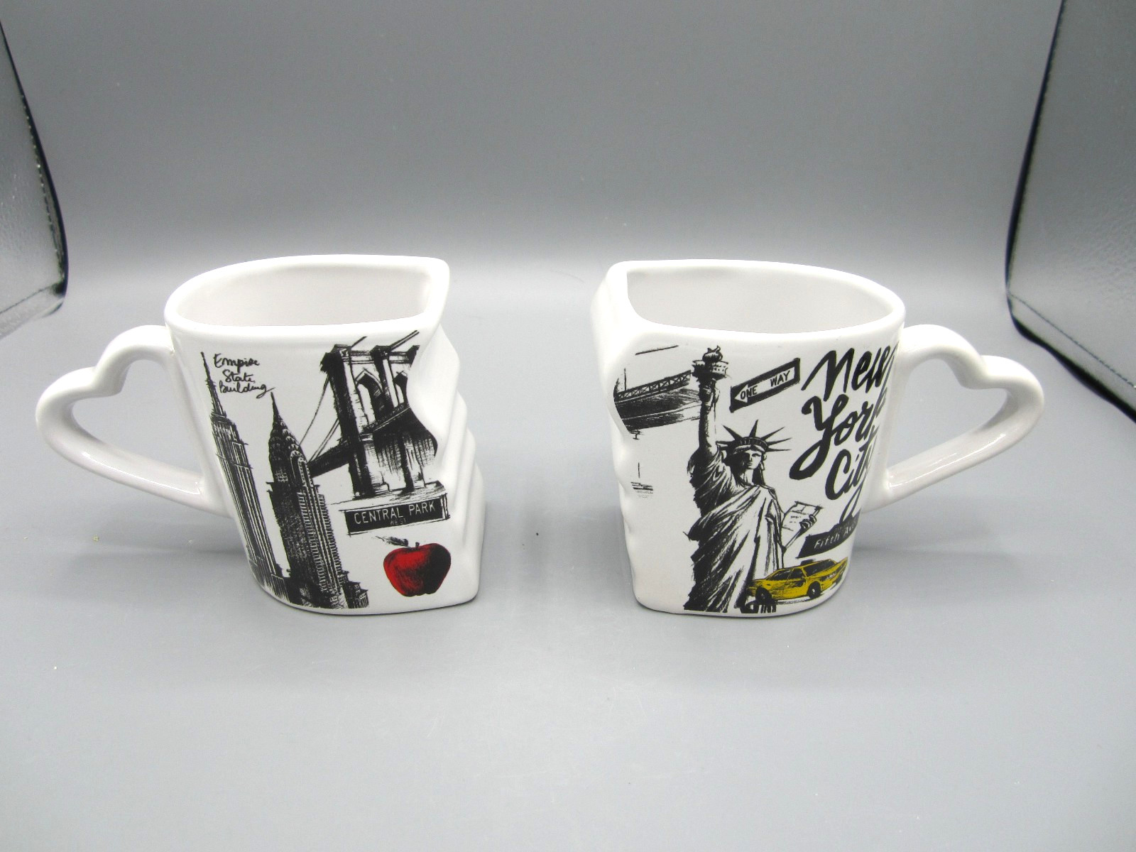 Pair of Kitchen Chic New York City Heart Handles White Black Coffee Tea Mug (439