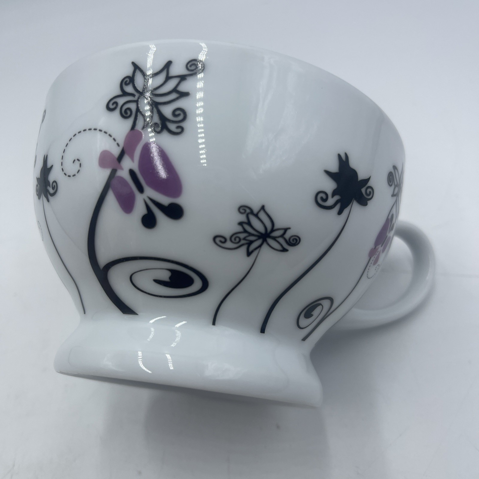 PAI Porcelain Pedestal Tea Coffee Cup Mug Purple Butterflies And Flowers ￼
