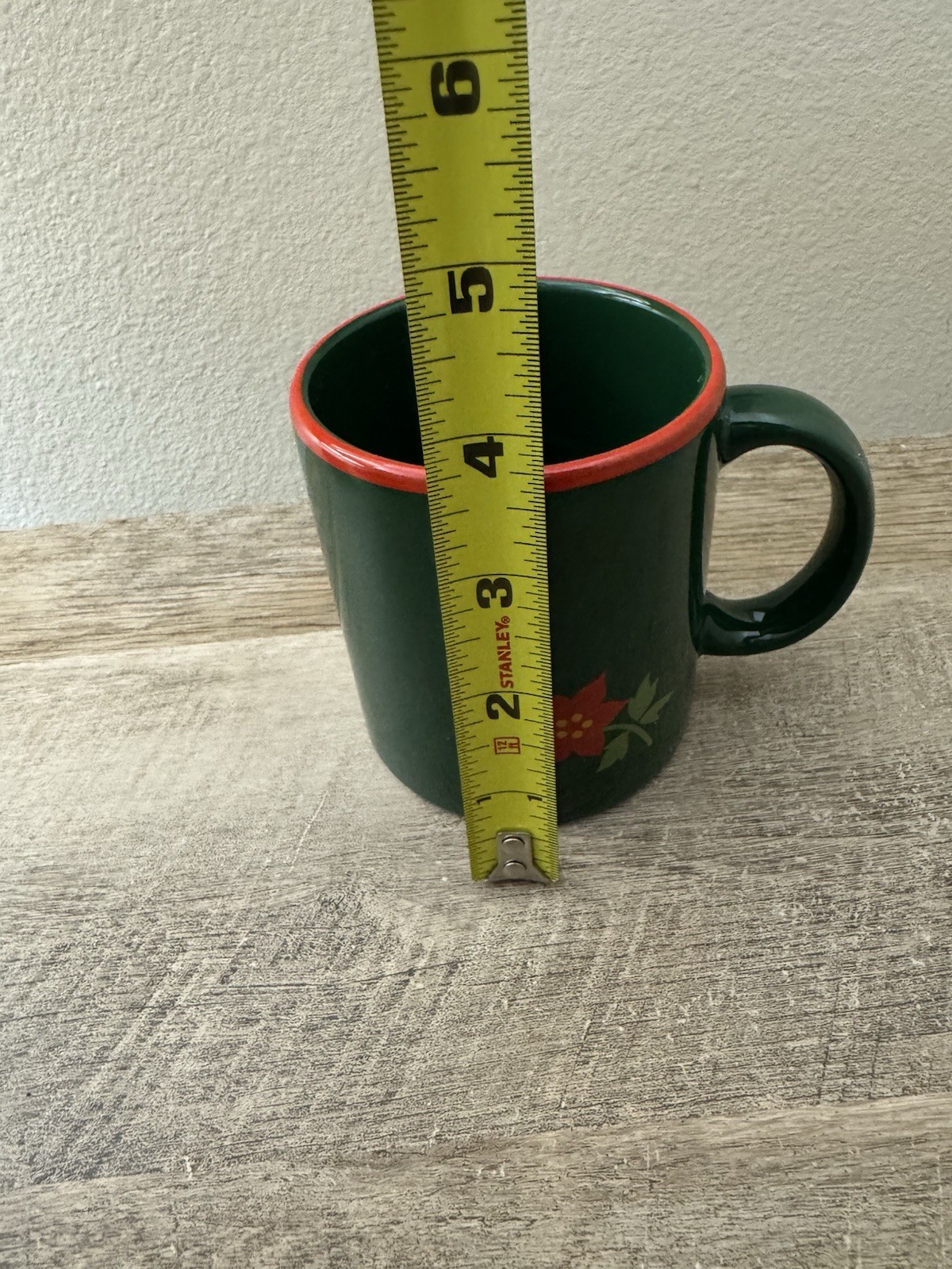 Waechtersbach Christmas Coffee Mug Green Red Flower Holidays Cup Spain