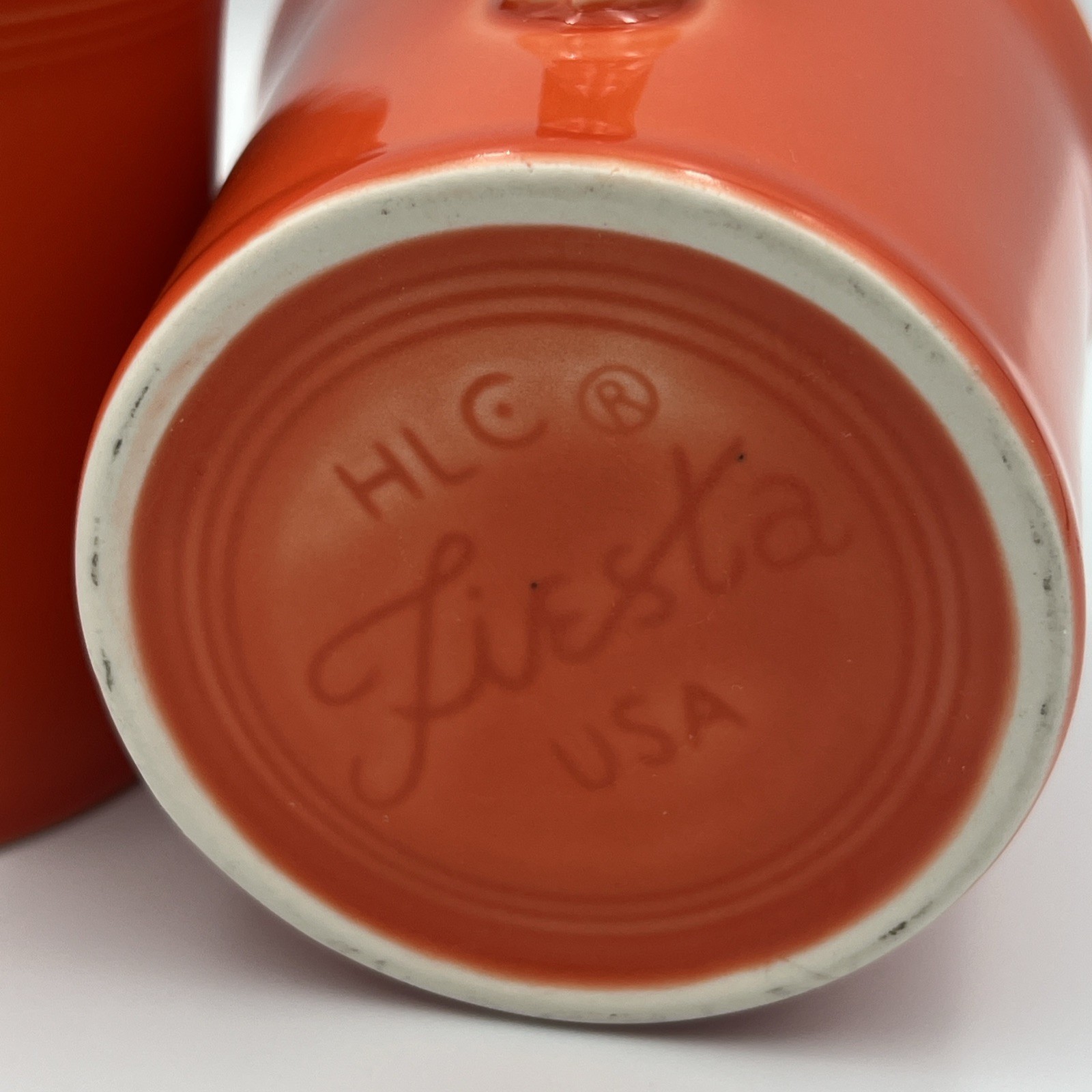 ❤️ 2 Fiesta Poppy Red Orange 10 oz Mugs Ring Handle Homer Laughlin Fiestaware