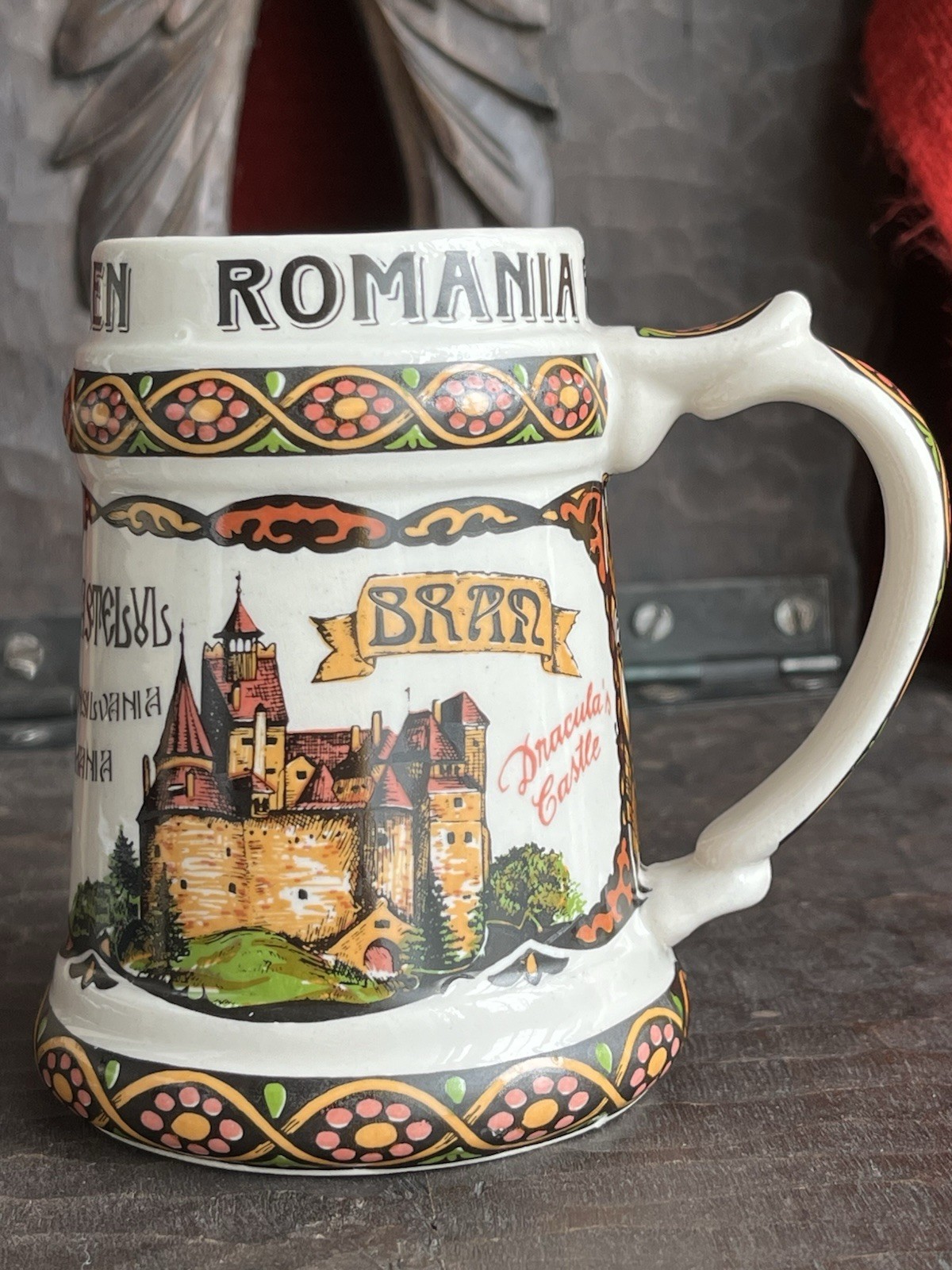 Ceramic Decorated Beer Mug 12 fl oz Romania Bran Dracula Castle Folk Art
