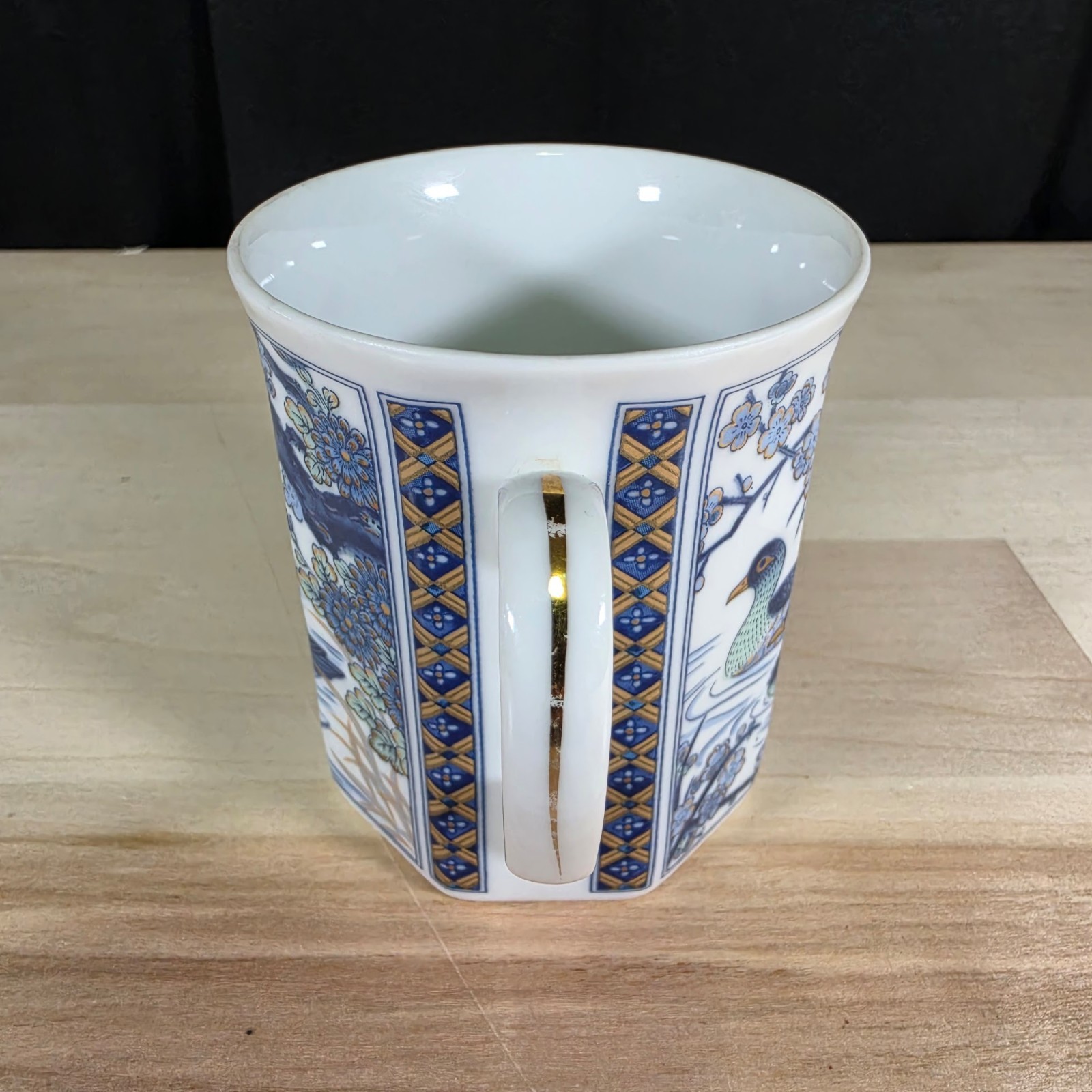 Chinese Jingdezhen Porcelain Coffee/Tea Mug Bird Floral Blue White Gold Trim Cup