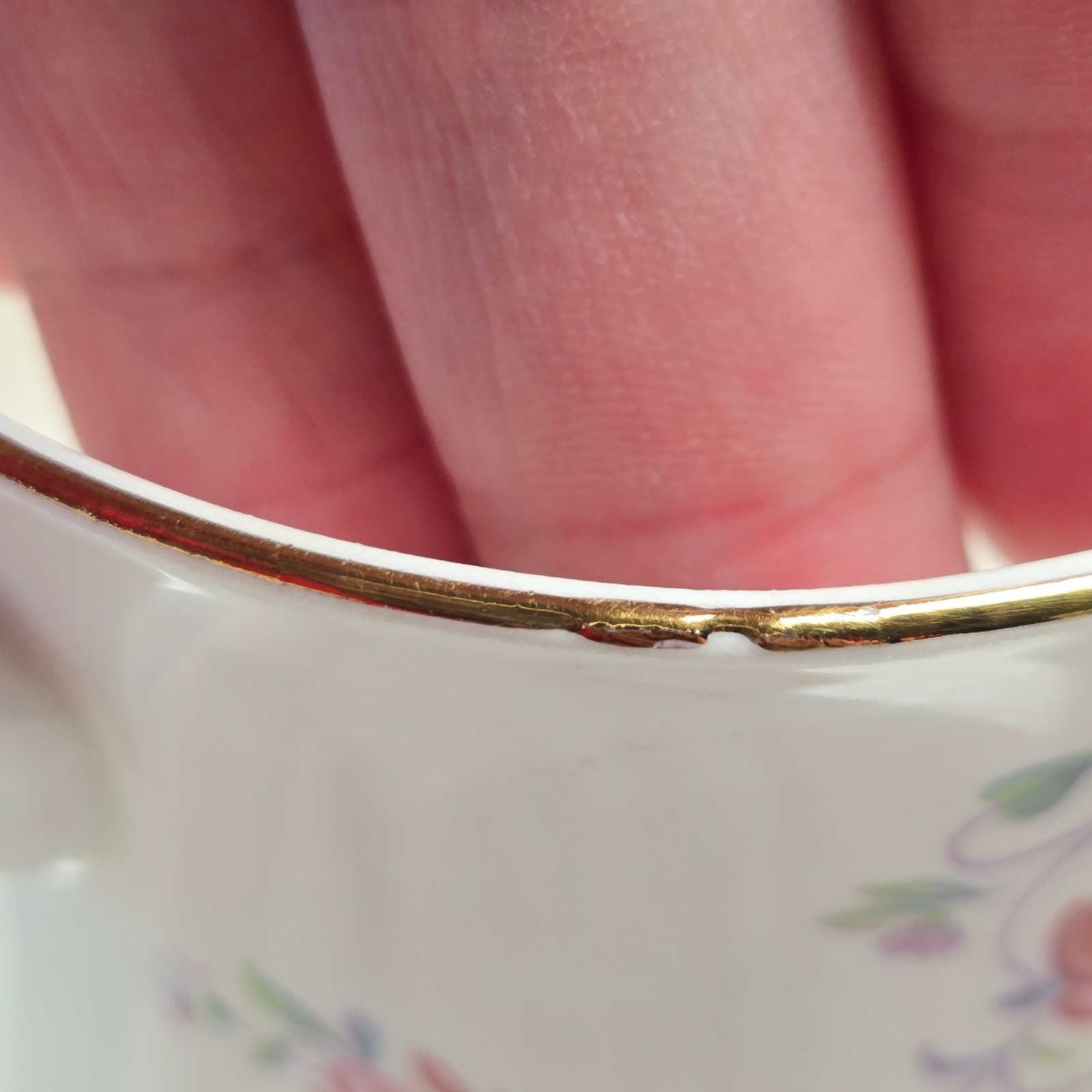 VTG Royal Victoria English Garden Fine Bone China Footed Mugs Gold Trim Set of 4