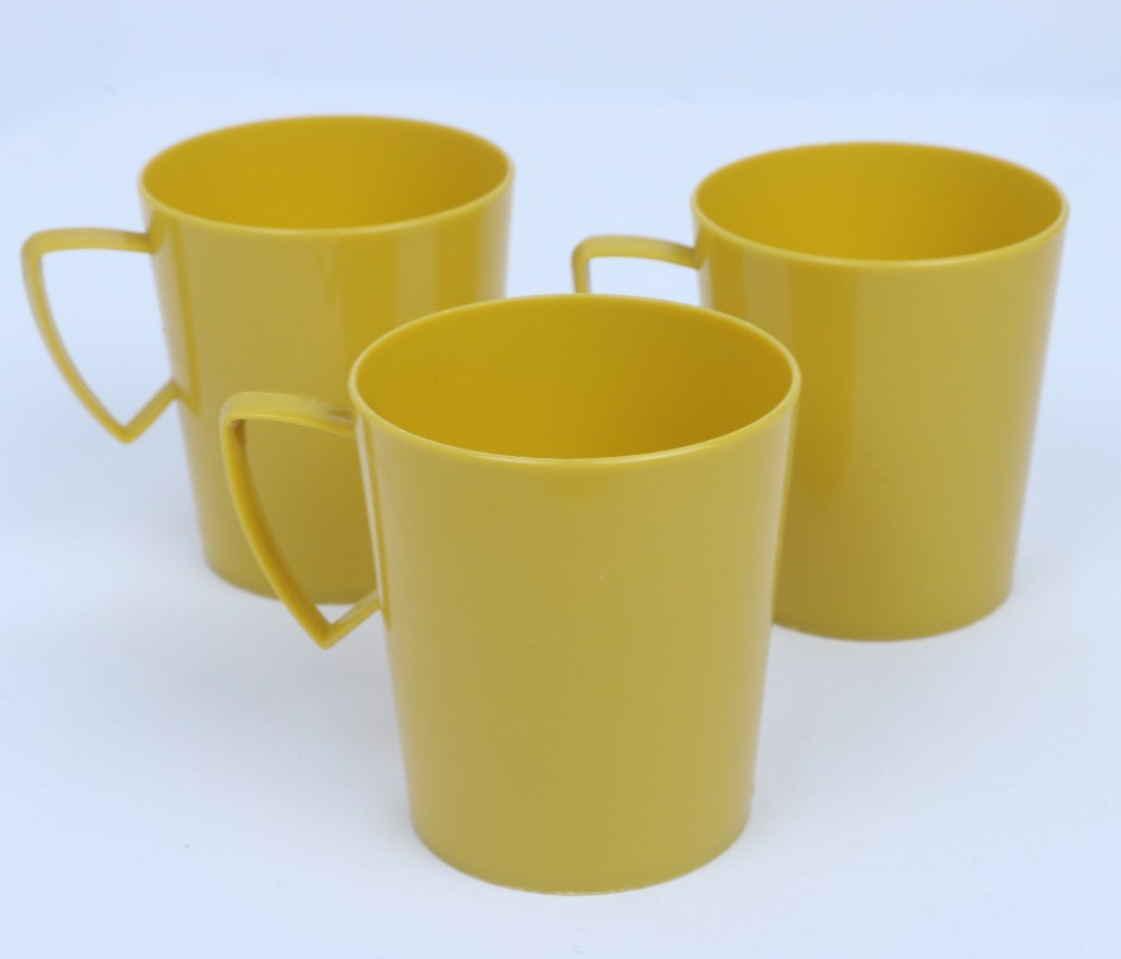 Mid-Century Modern plastic picnic mugs