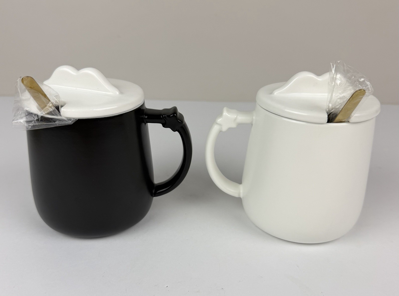 Mr & Mrs Coffee/Tea Mugs Gift Set Wedding Anniversary Couples Lid Spoons New