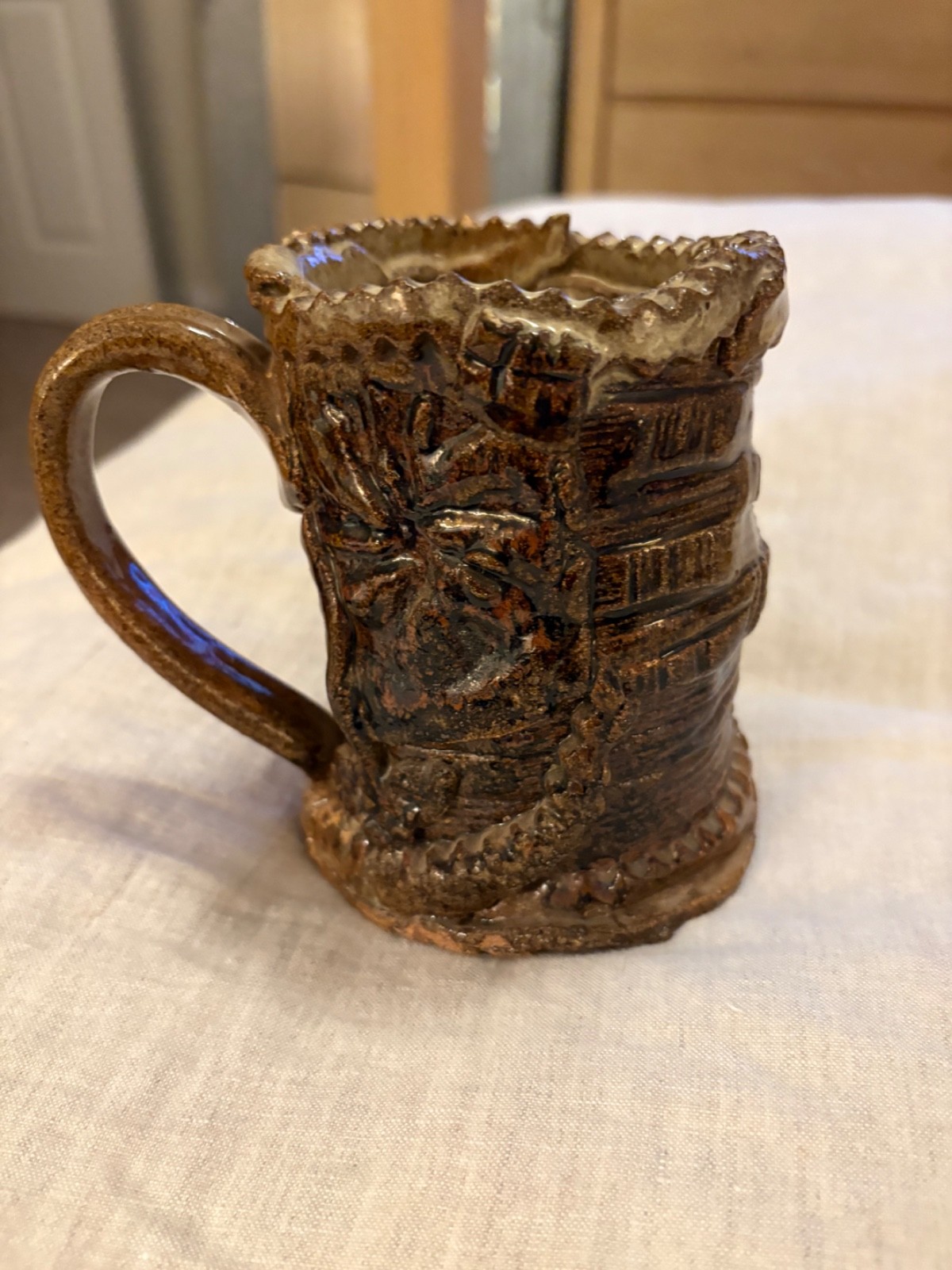 Textured Realistic Tree Bark Coffee Tea Mug – Artist Unknown