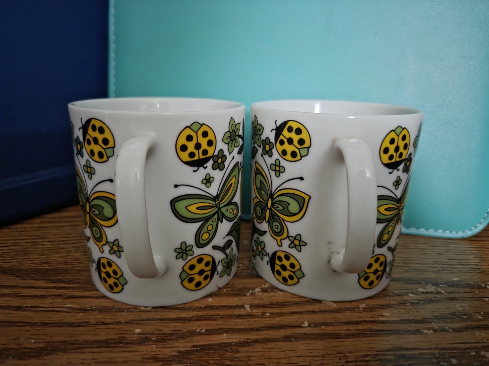 2 Coffee Mugs 70s Vintage Japan Butterflies Daisy Flowers Ladybugs