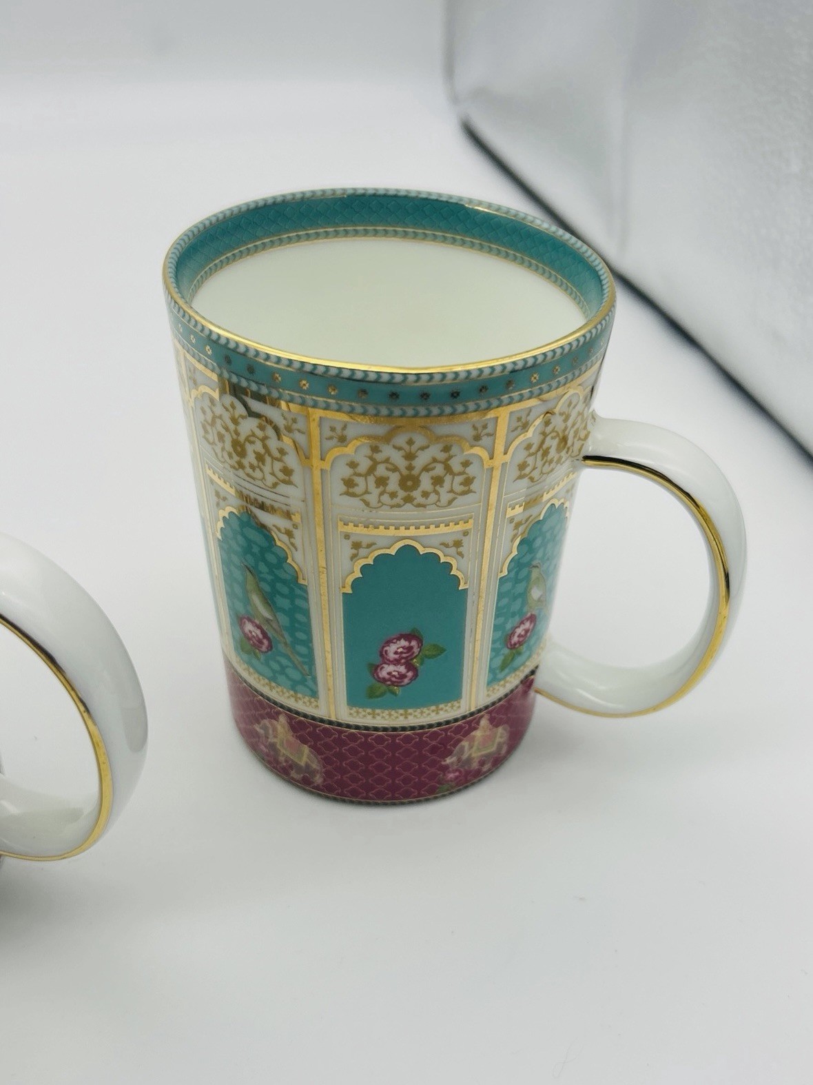 Good Earth Serai fine bone china tall mugs Set Of 2 W/ Hand painted Gold Details