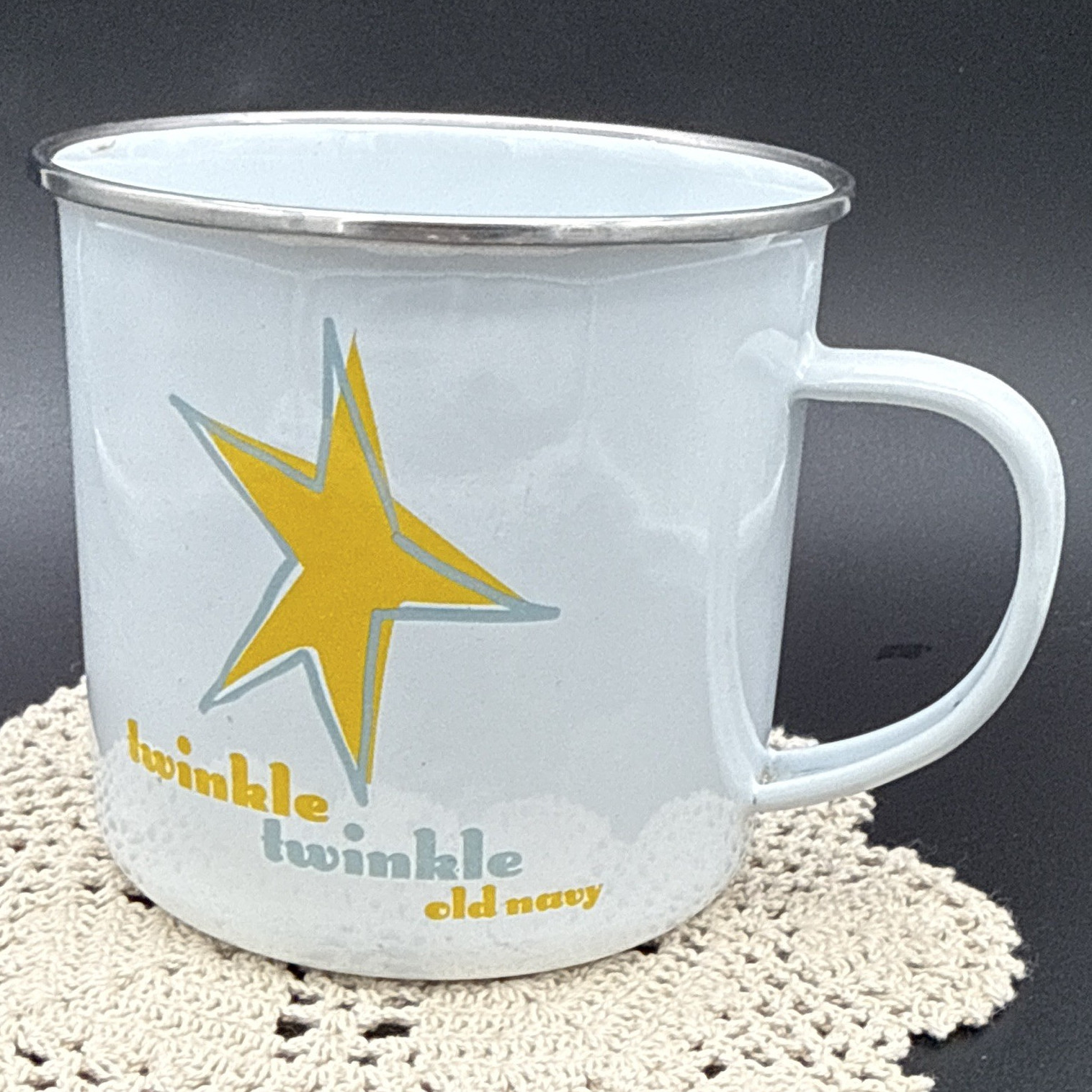 Old Navy Enamel Metal Coffee Mug 12 fl oz White Yellow Star Twinkle Twinkle