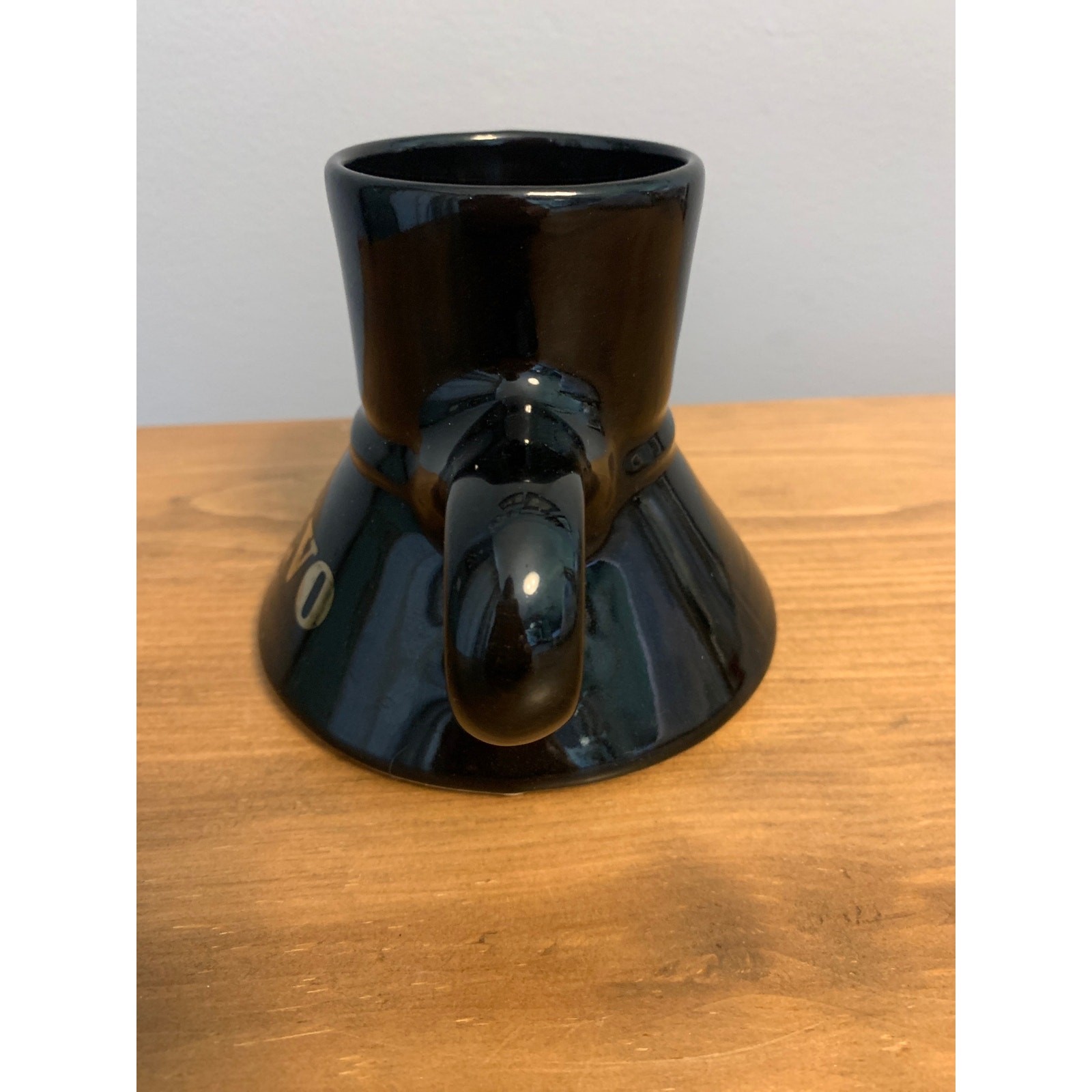 Volvo Travel Coffee Mug No Spill Non-Slip Wide Base Ceramic Black Gold NO LID