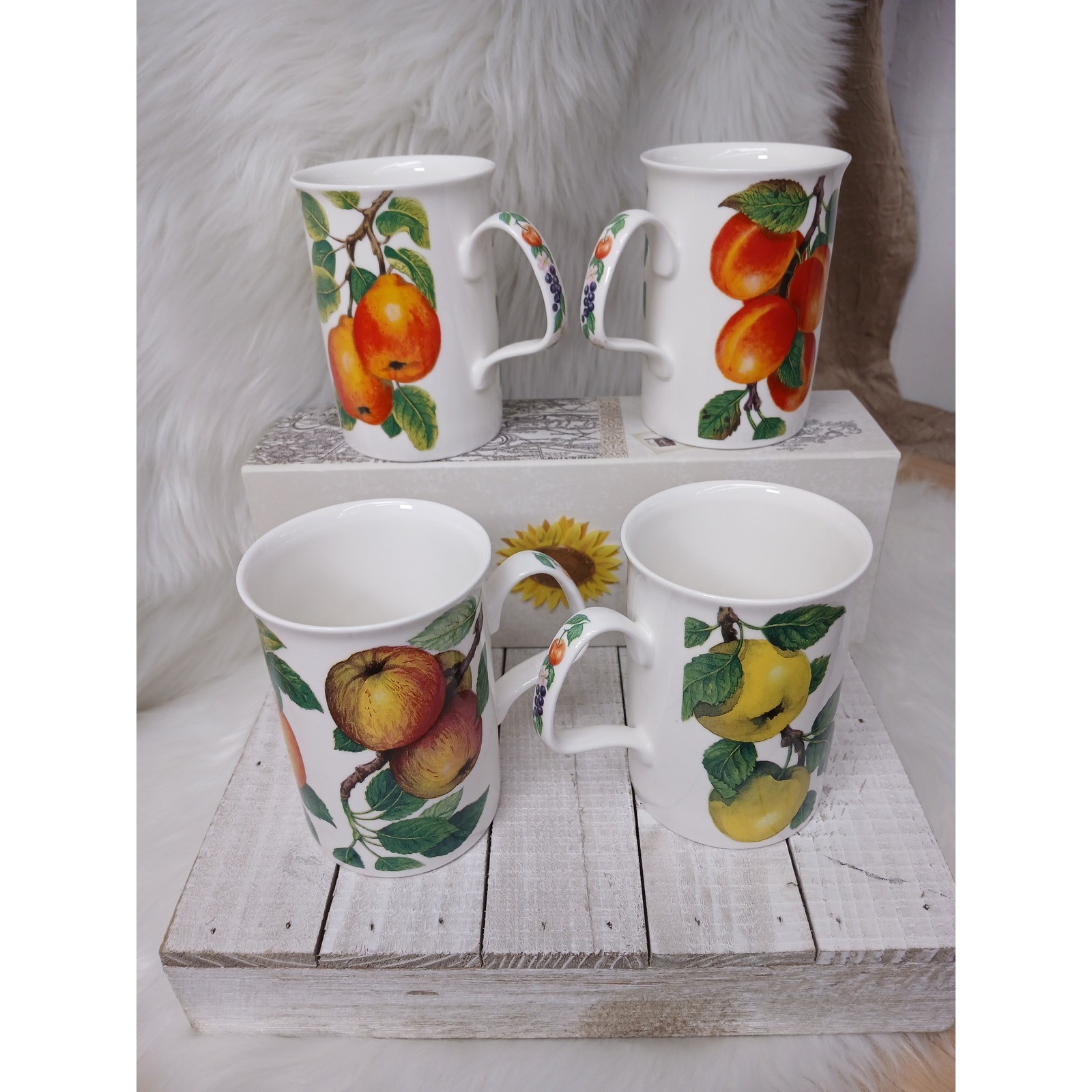 Roy Kirkham Orchard Fine Bone China Mugs Set of 4 Fruit Botanical England 1993