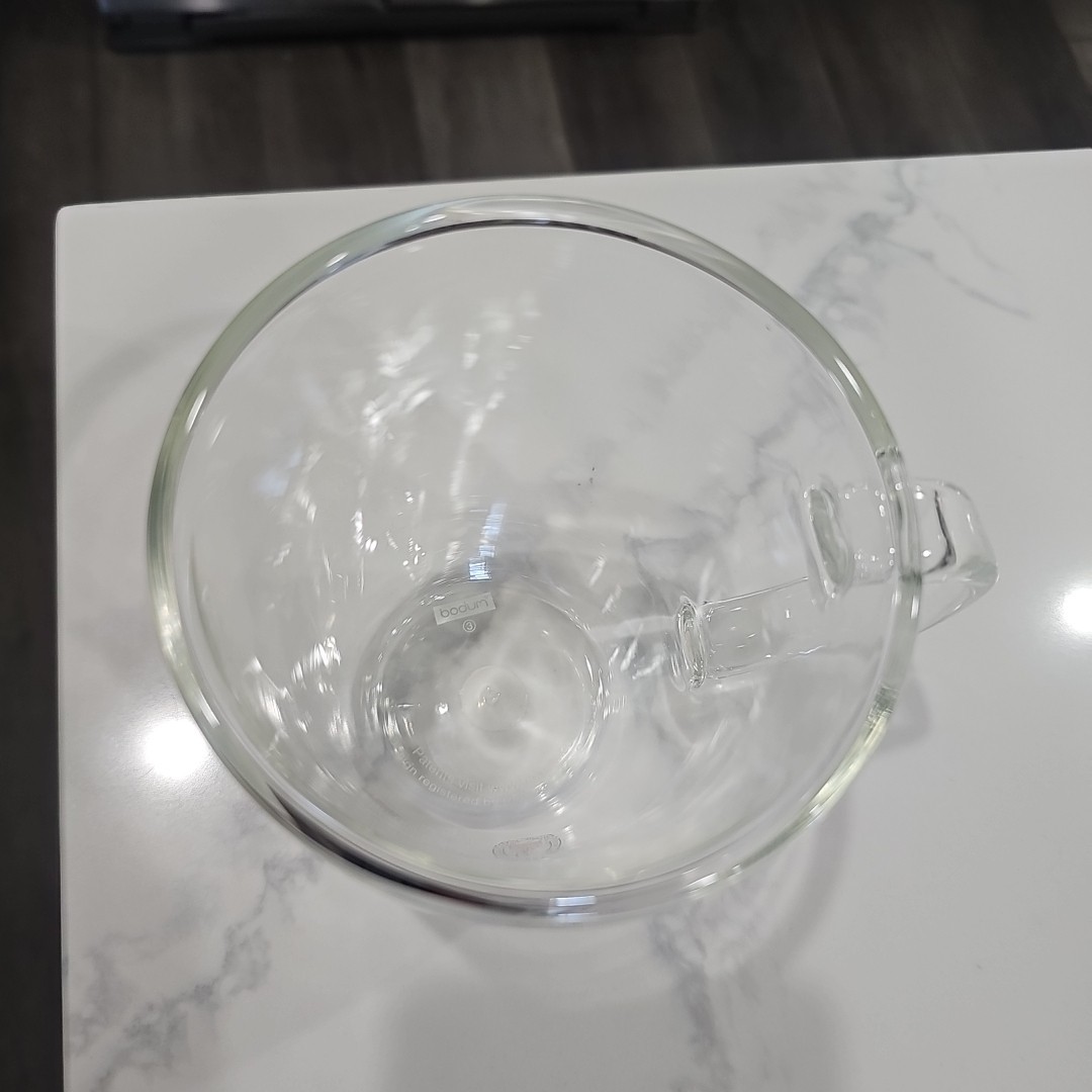 Bodum BISTRO Coffee Mug Double-Wall Insulated Glass Mug 12oz. Mouth Blown. R+D