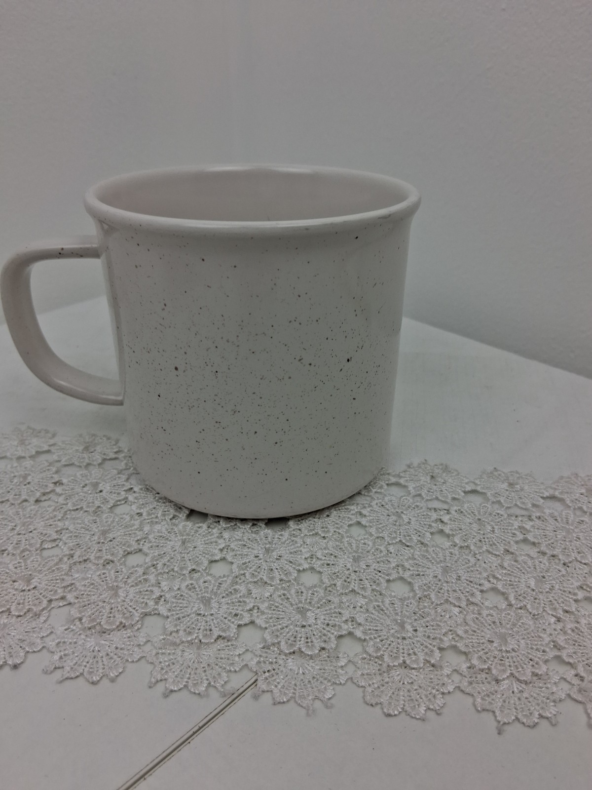 Pottery Barn Wolf Coyote Puppy Dog Black White Speckled Splattered Lg 16 Oz Mug