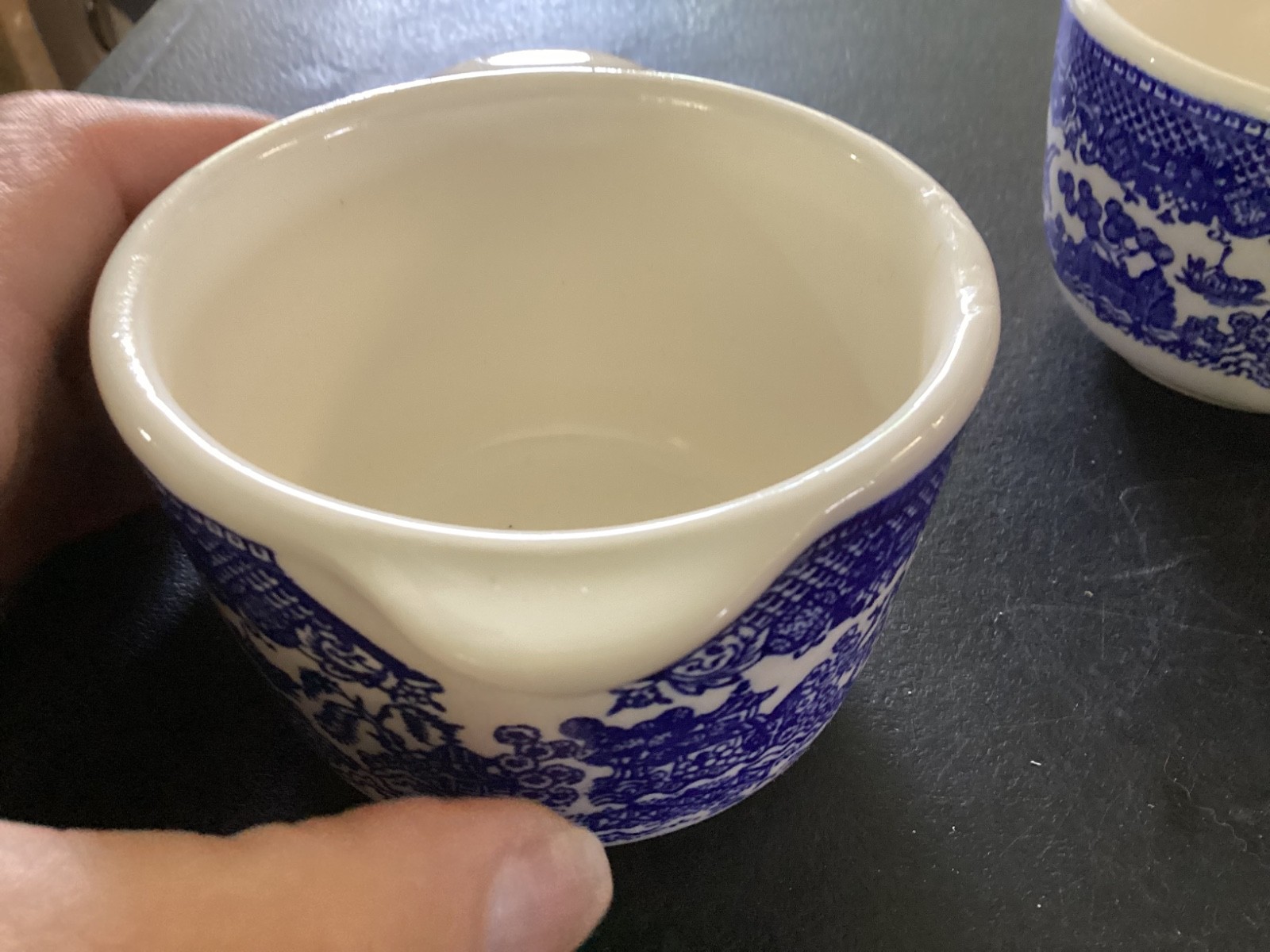 Blue Willow Pattern Non Branded Sugar Bowl and Cream Pitcher Set