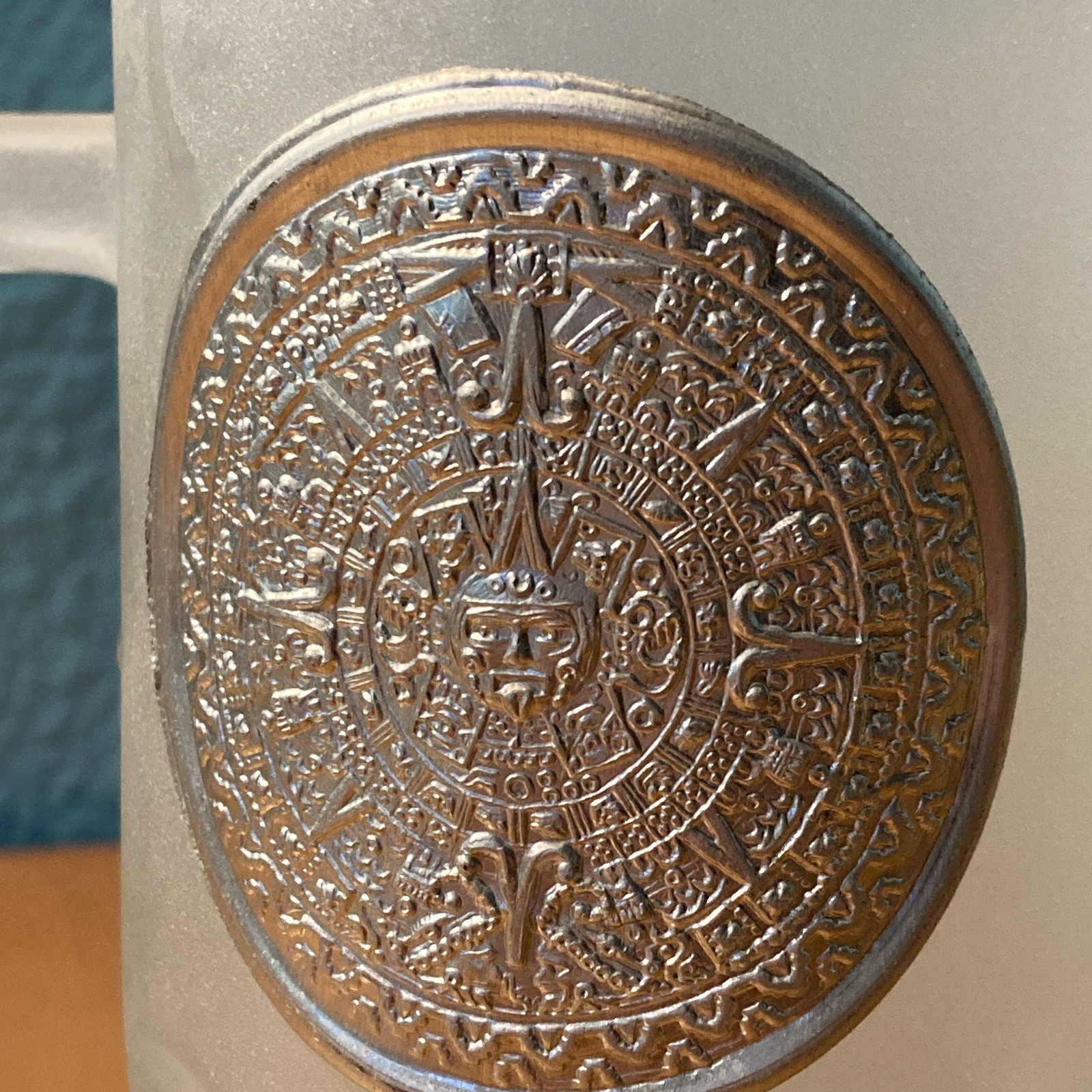 Frosted Glass 8 fl oz Beer Mug w/ Silver Aztec Calendar Medallion Cancun