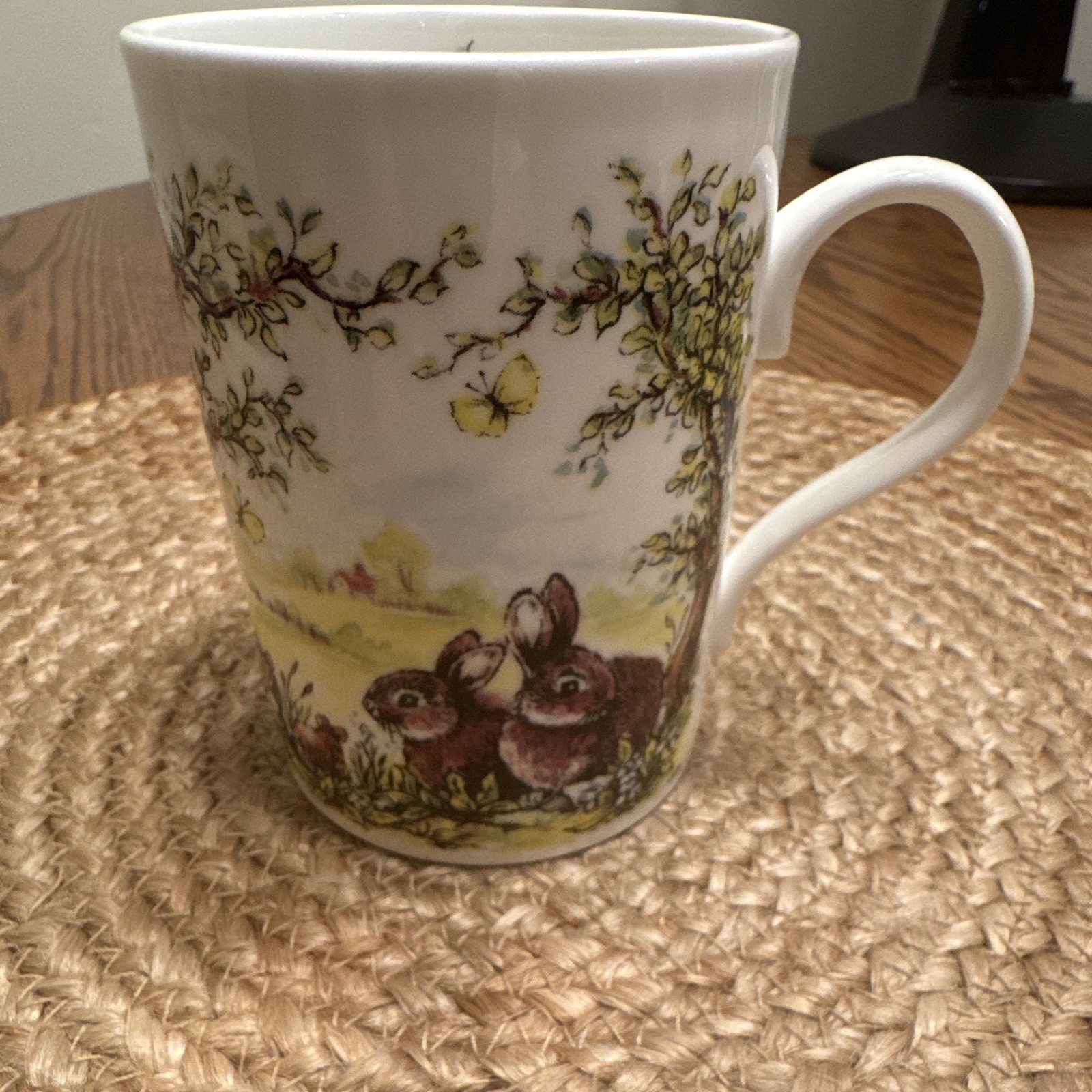 Fine Bone China Made in England 8fl oz Coffee Mug Rabbit & Birds Floral