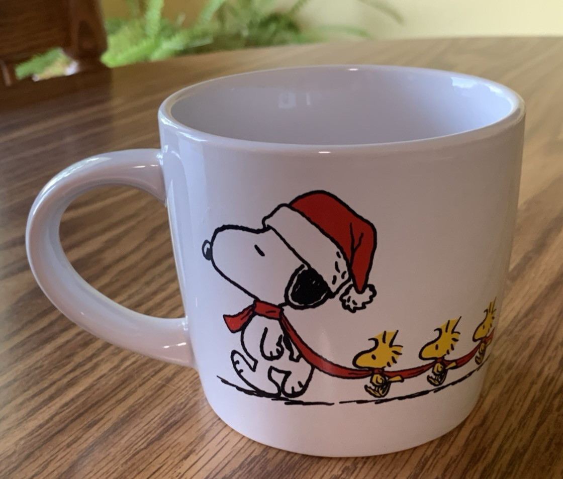 Modern Gourmet Foods Peanuts Snoopy Christmas Stoneware Coffee Tea Mug Cup 2022
